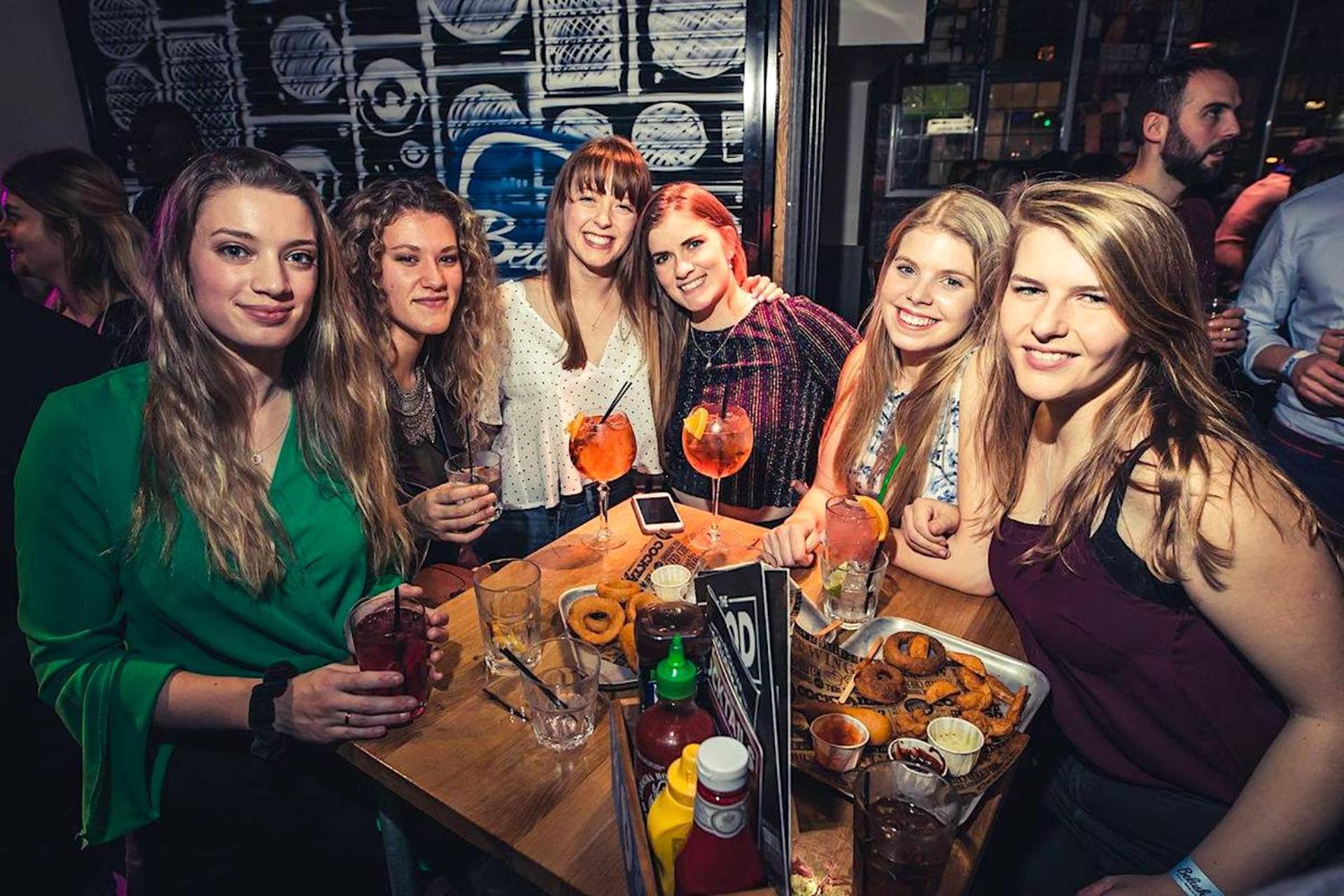 bar