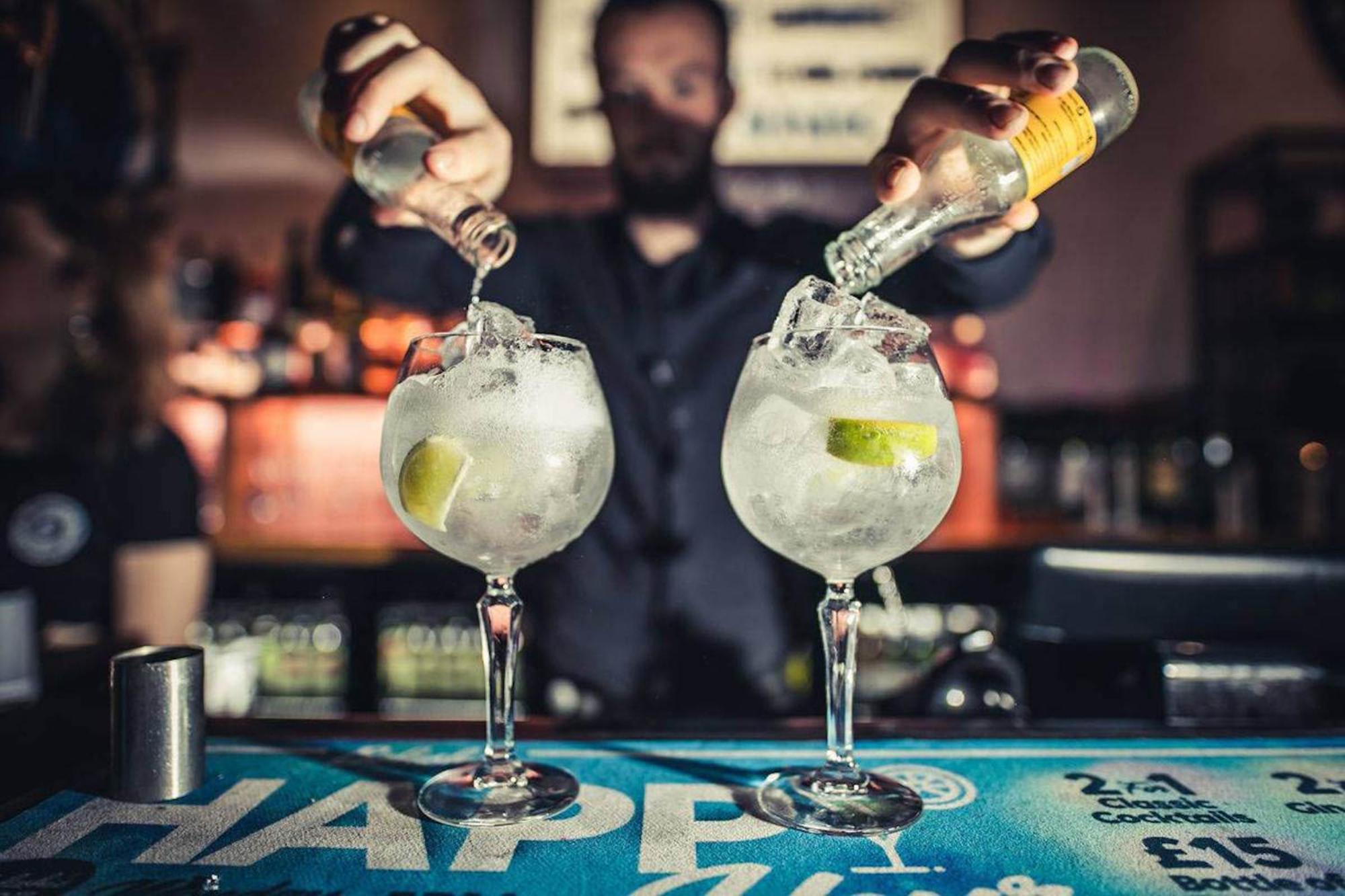 bar