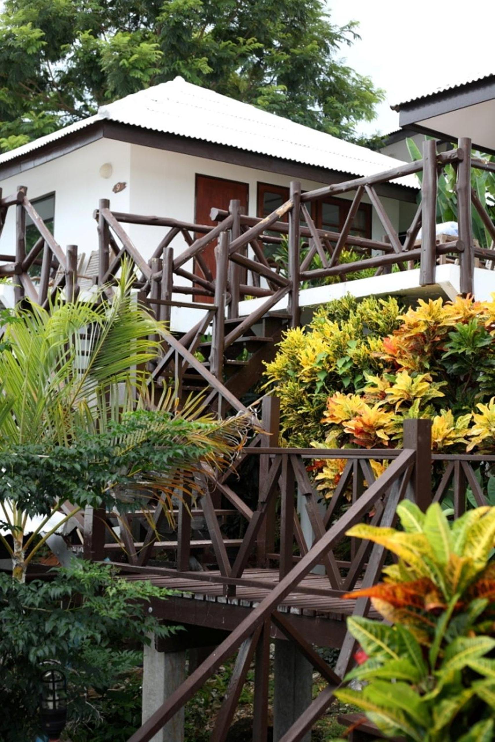 Samed Cliff Resort