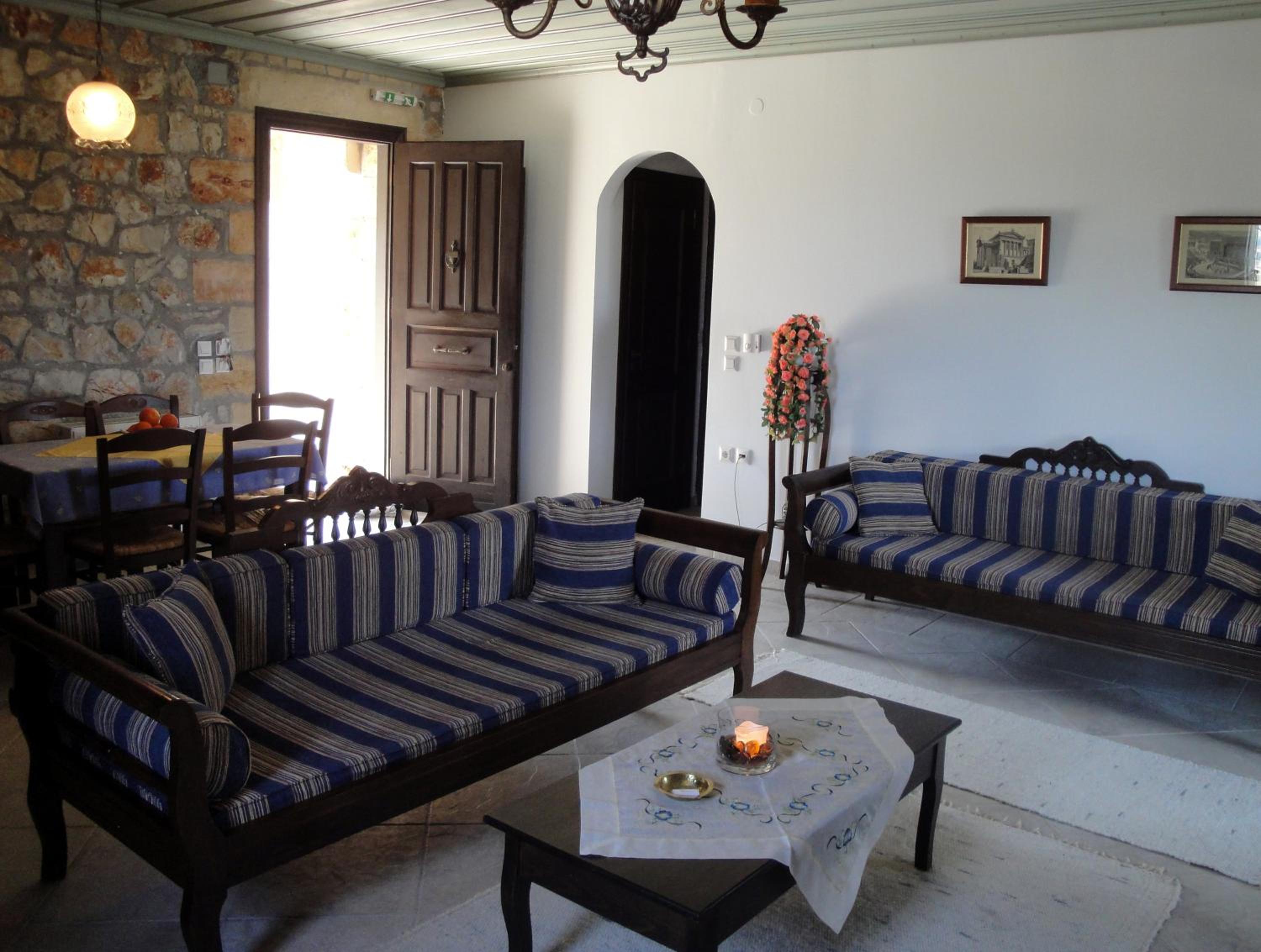 Klymeni Traditional Homes