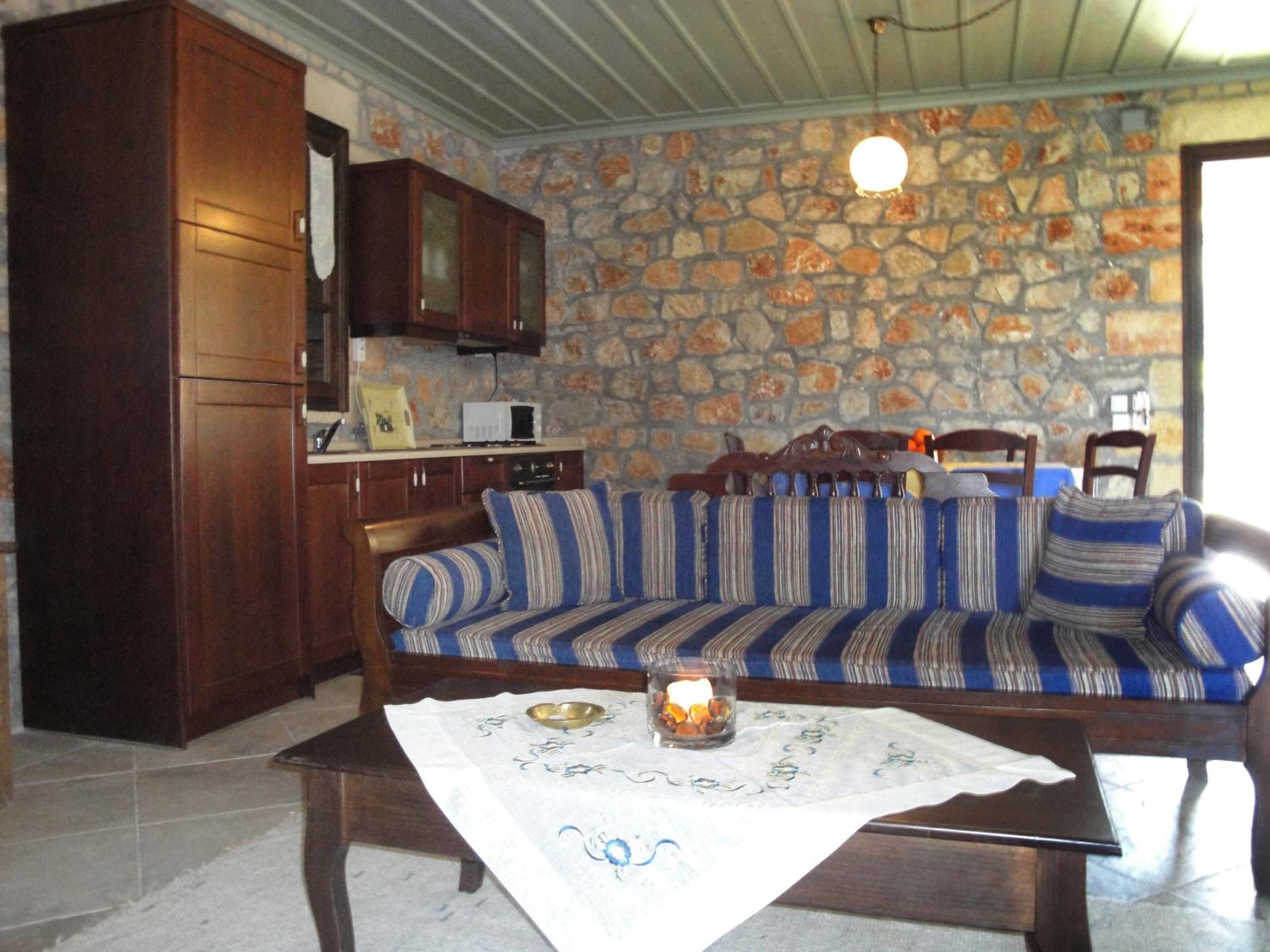 Klymeni Traditional Homes