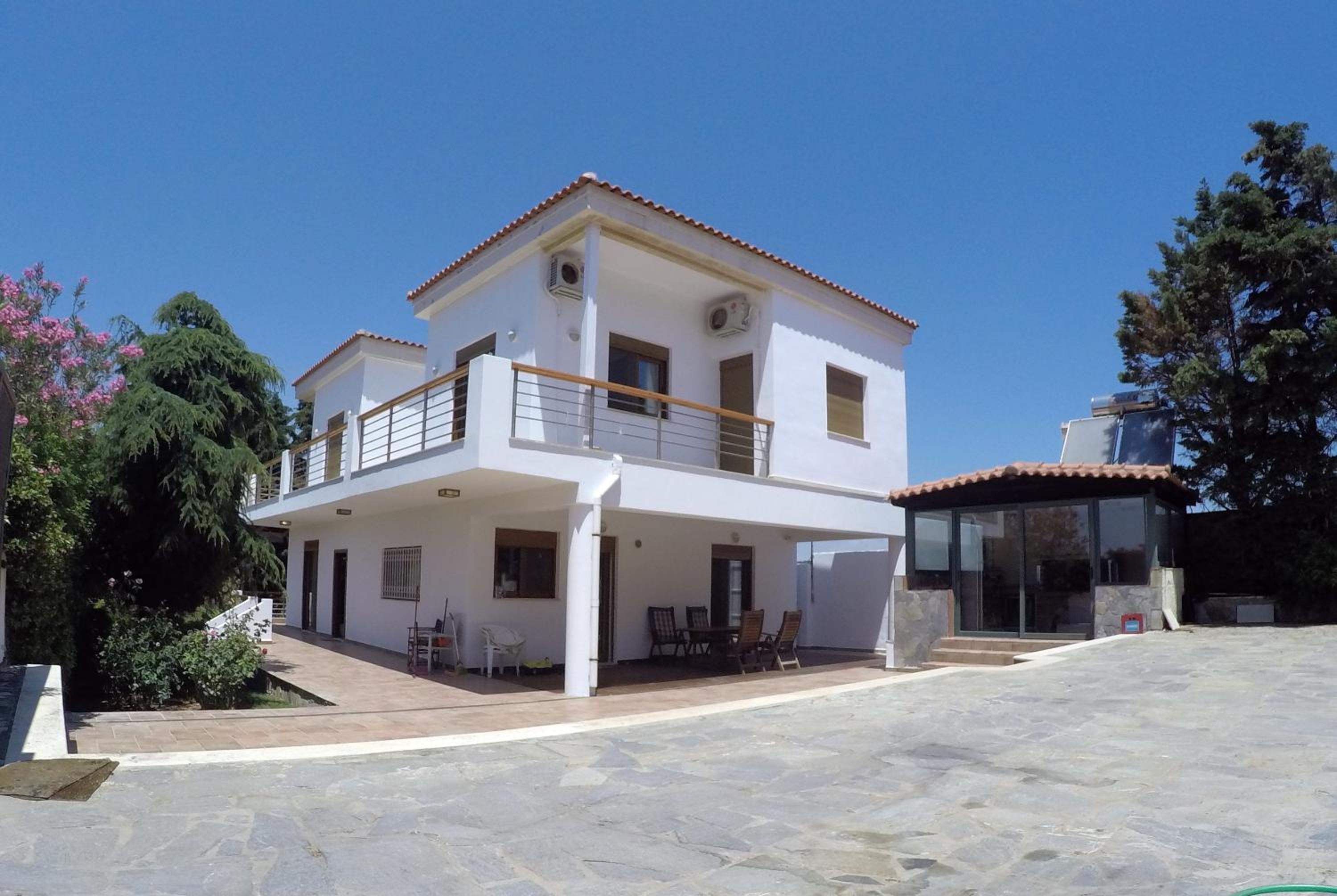 Hotel Luxury Villa with Private Pool - Image 1