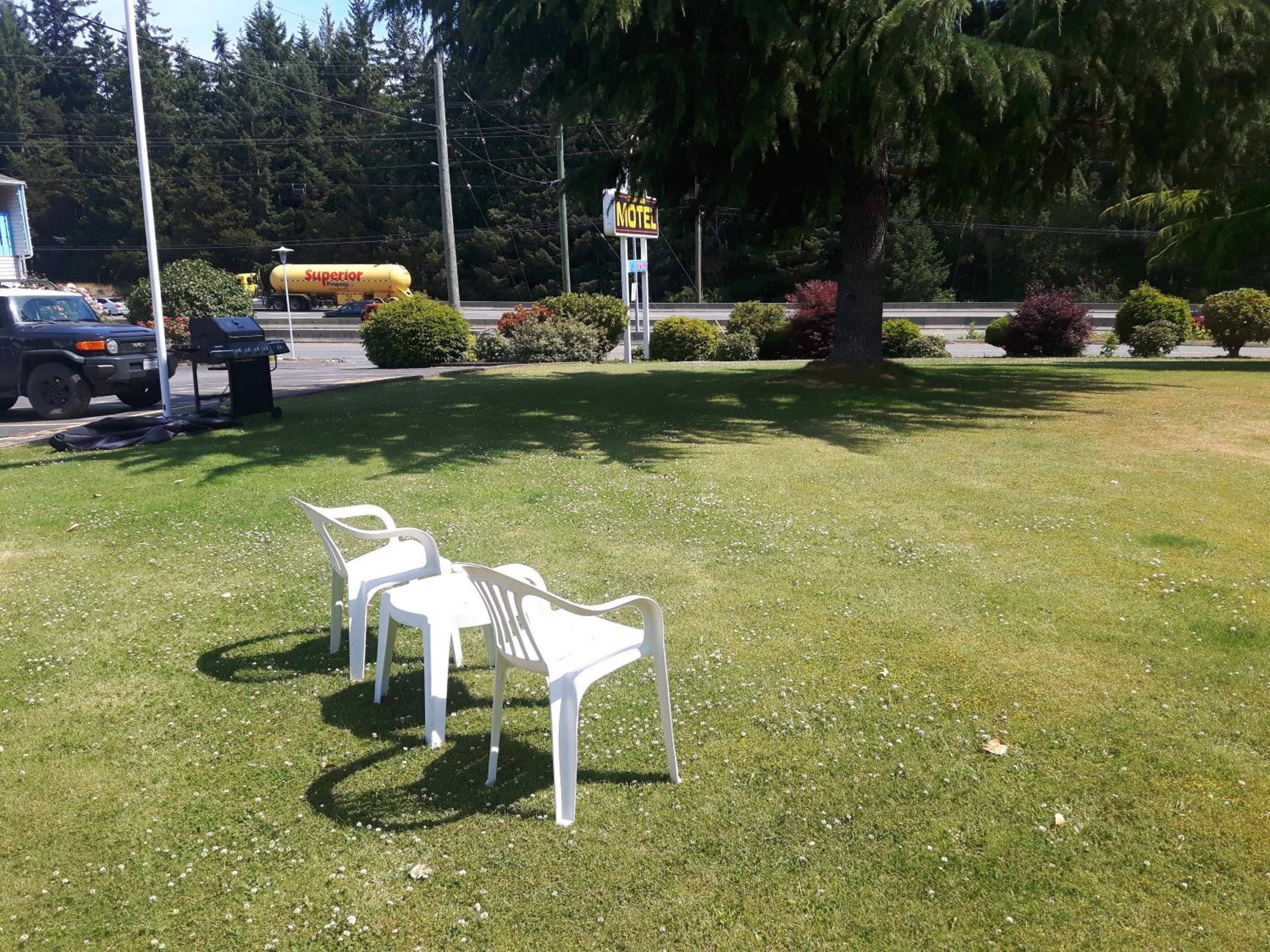 Fuller Lake Chemainus Motel