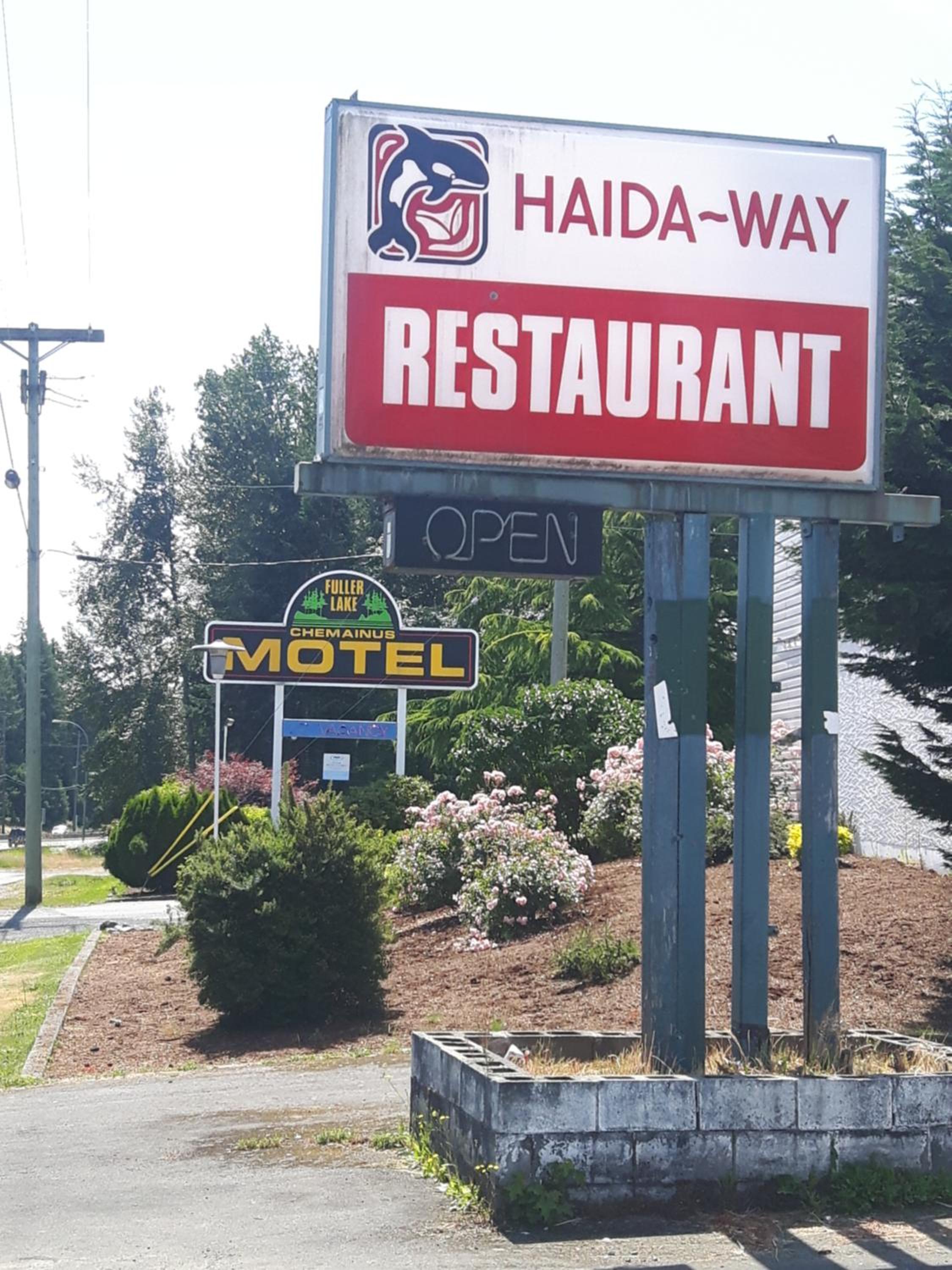 Fuller Lake Chemainus Motel