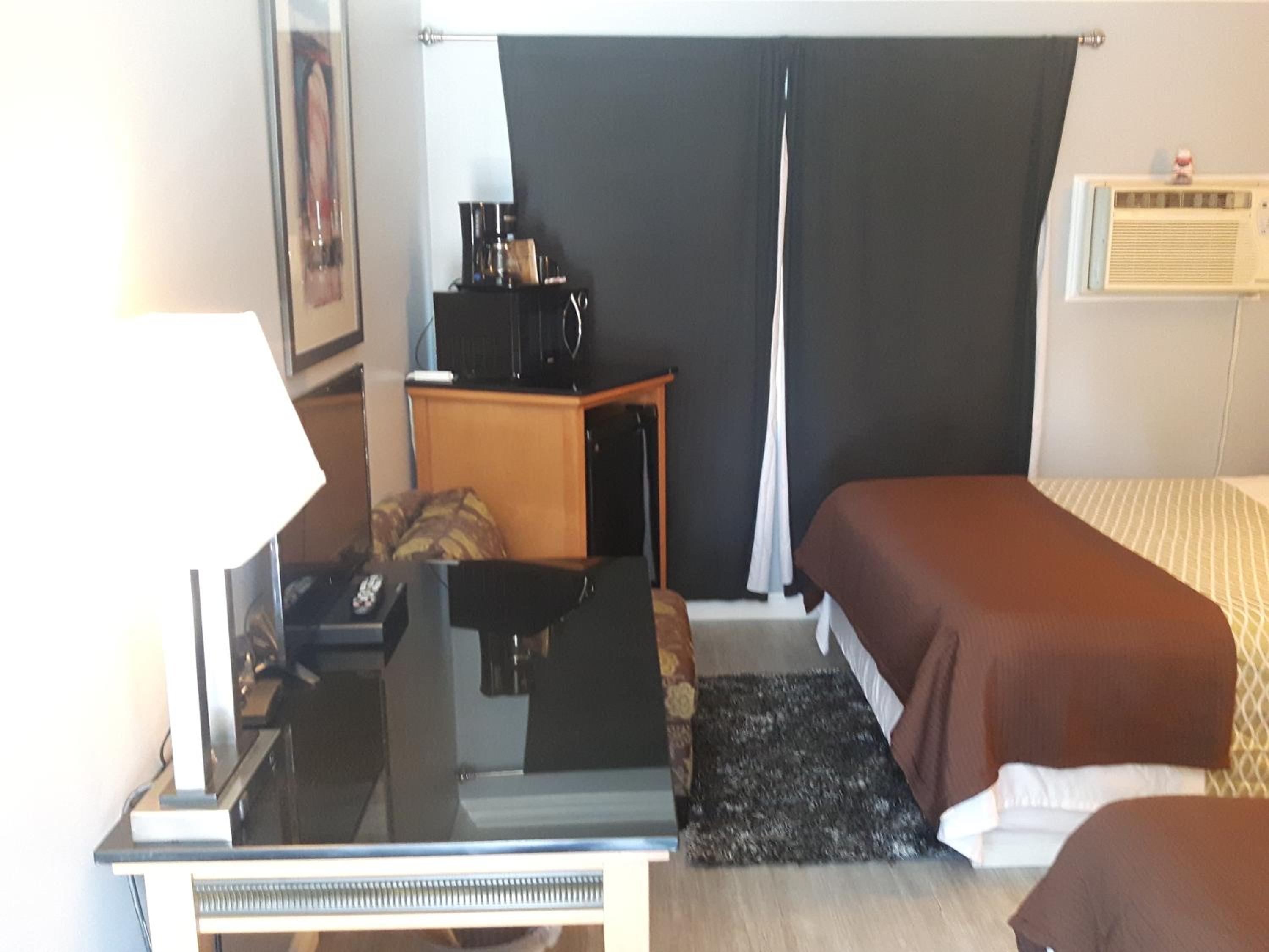 Fuller Lake Chemainus Motel