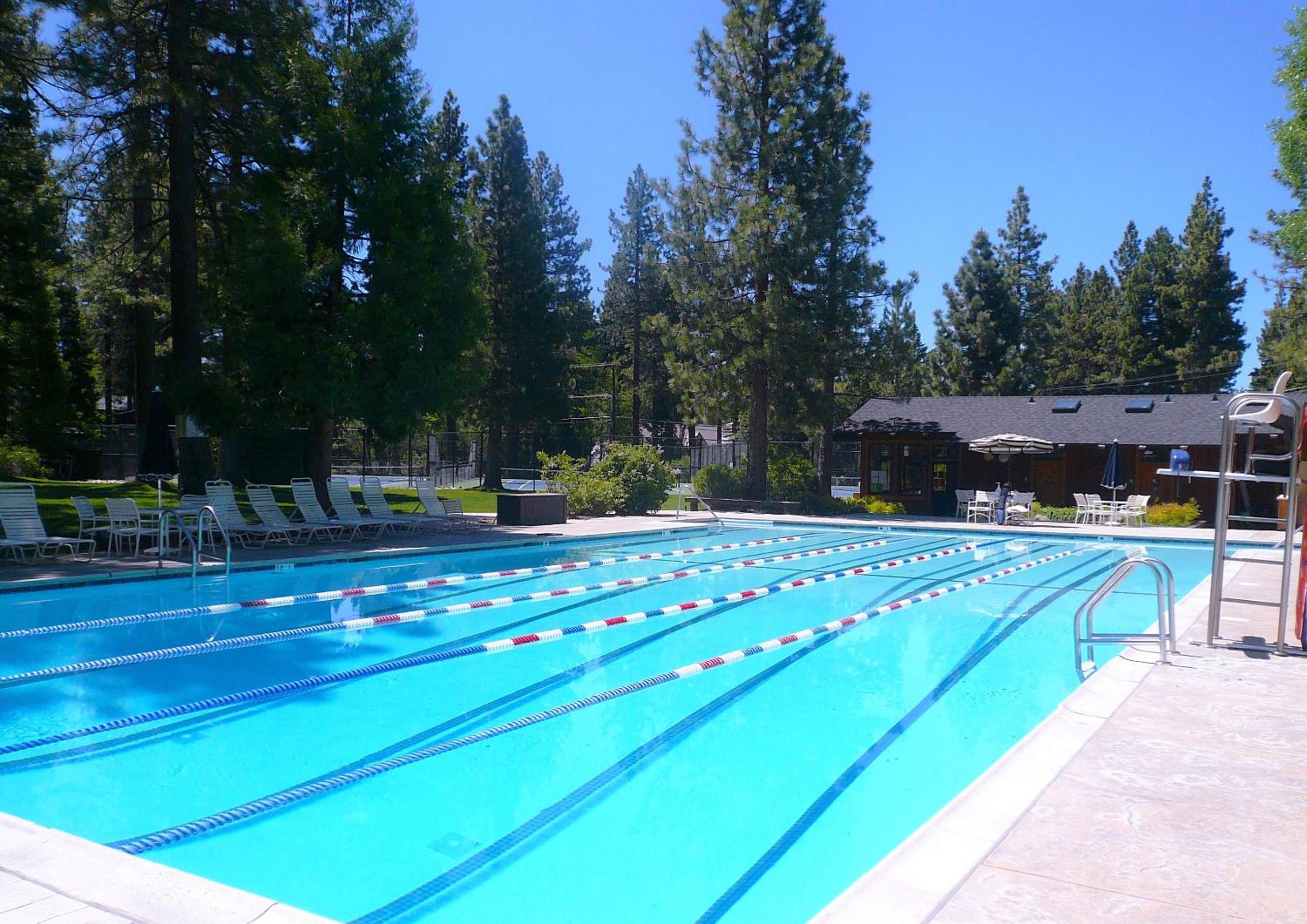 Sunny Daze at Dollar Point by Tahoe Getaways - Tahoe Classic w Open Floor Plan, Wood Fireplace, Close to Lake! view 3