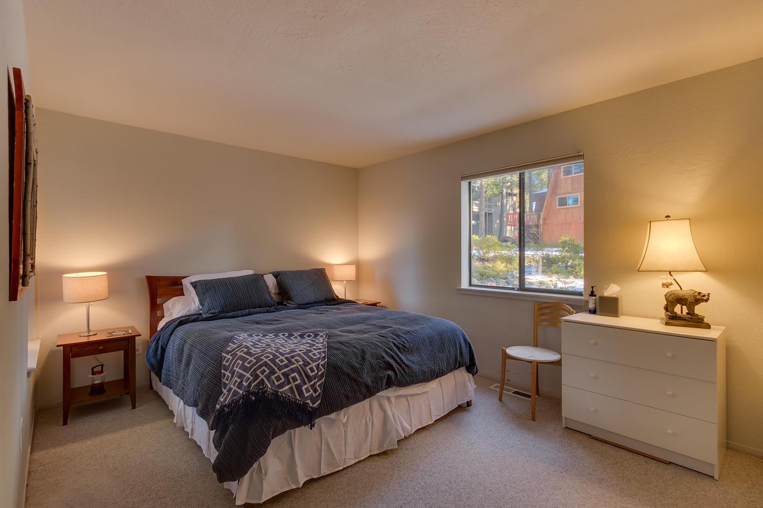 Sunny Daze at Dollar Point by Tahoe Getaways - Tahoe Classic w Open Floor Plan, Wood Fireplace, Close to Lake! view 5
