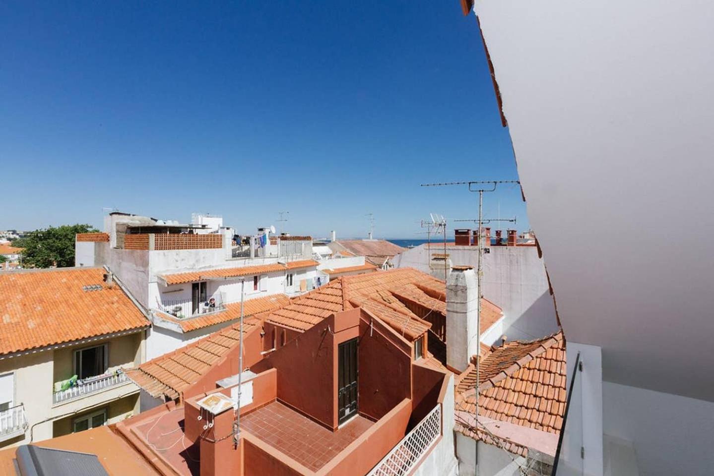 Seaside With a View - 200m away from the beach!