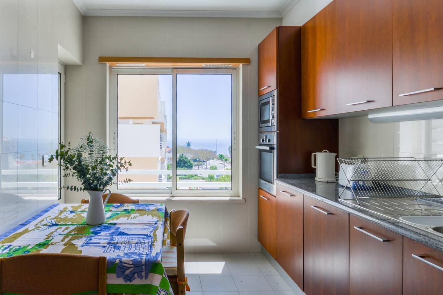 Fantastic Seaside Family Apartment with Pool view 2