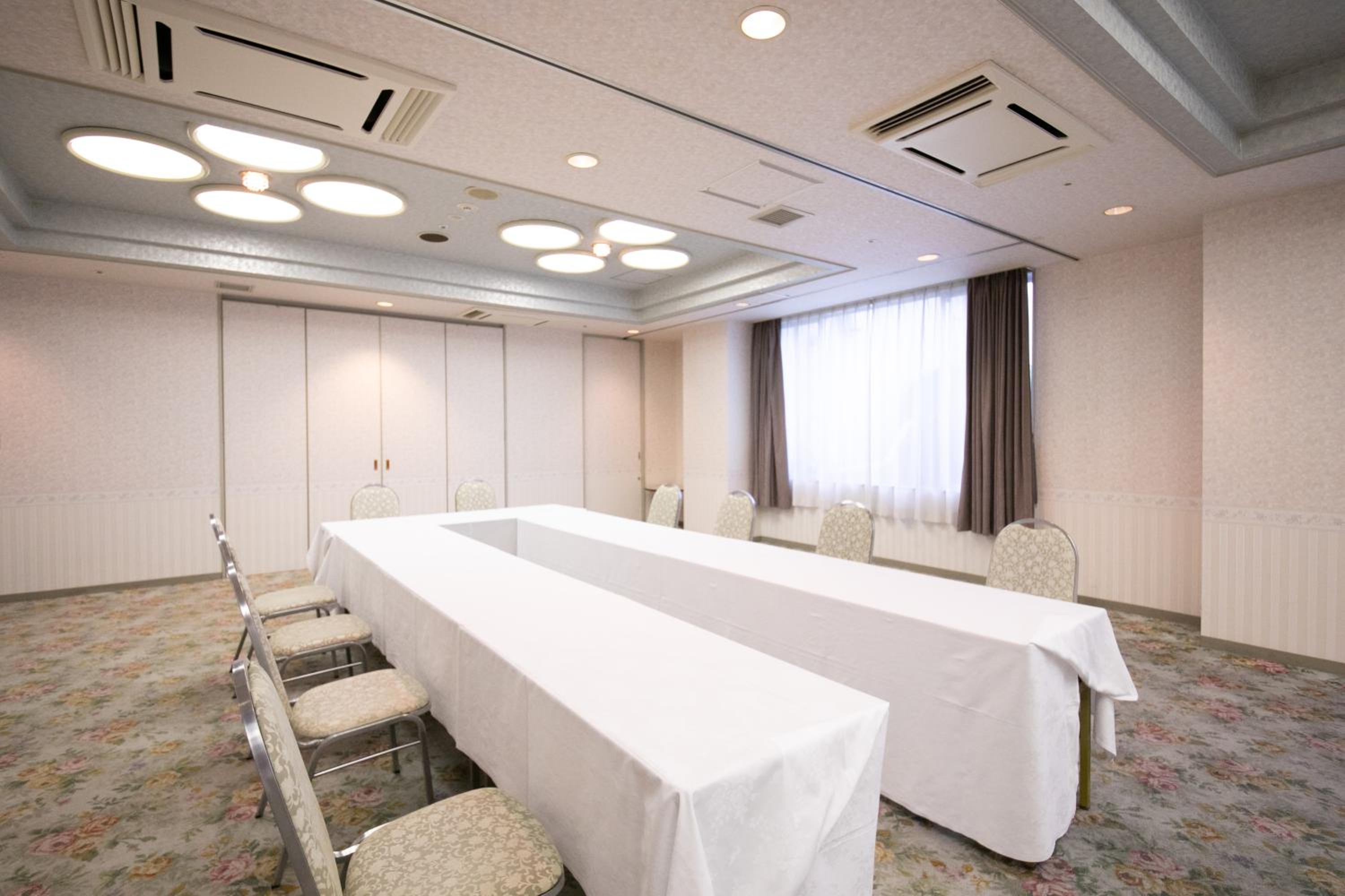 meeting & event spaces