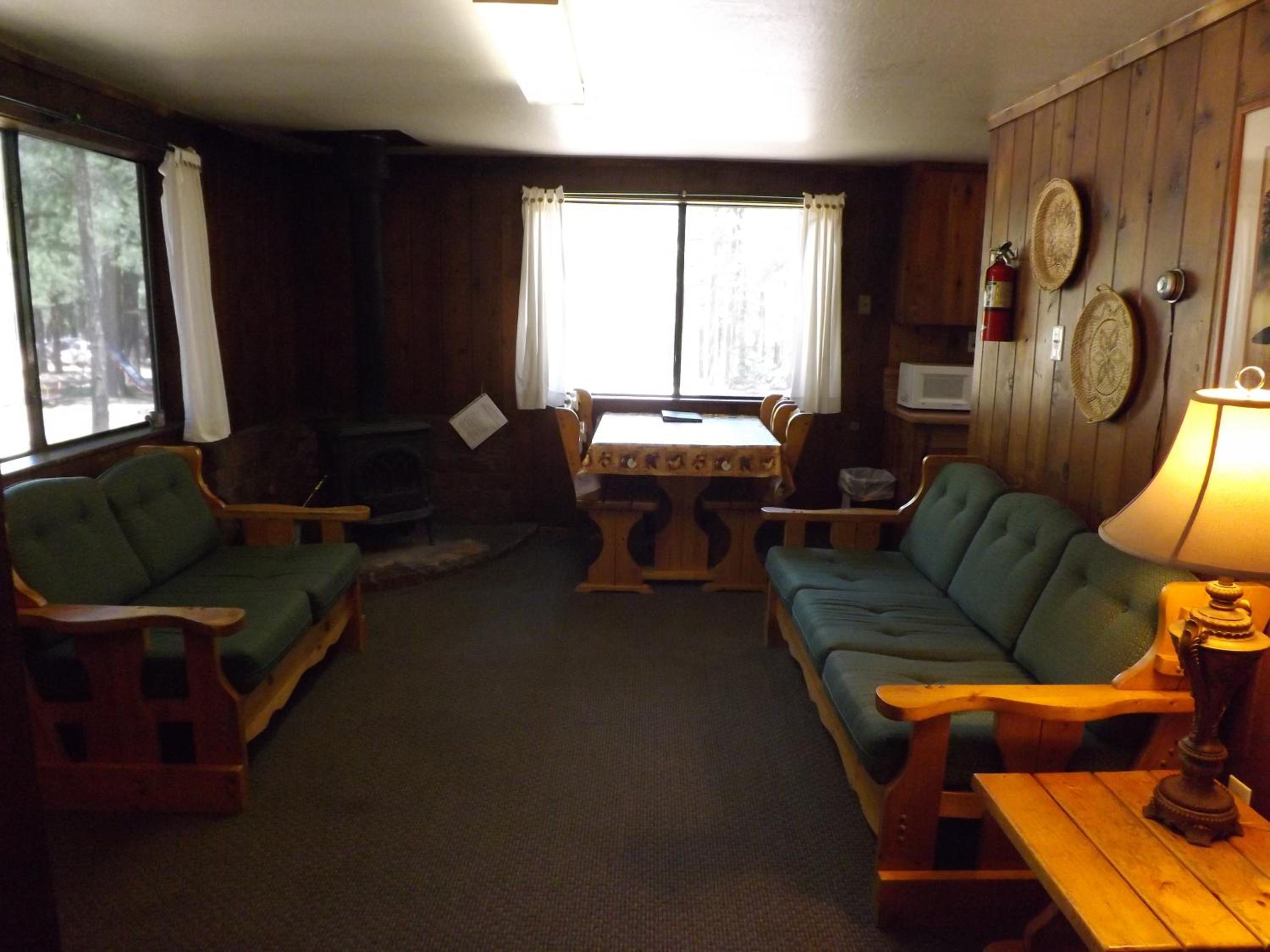 Arizona Mountain Inn & Cabins