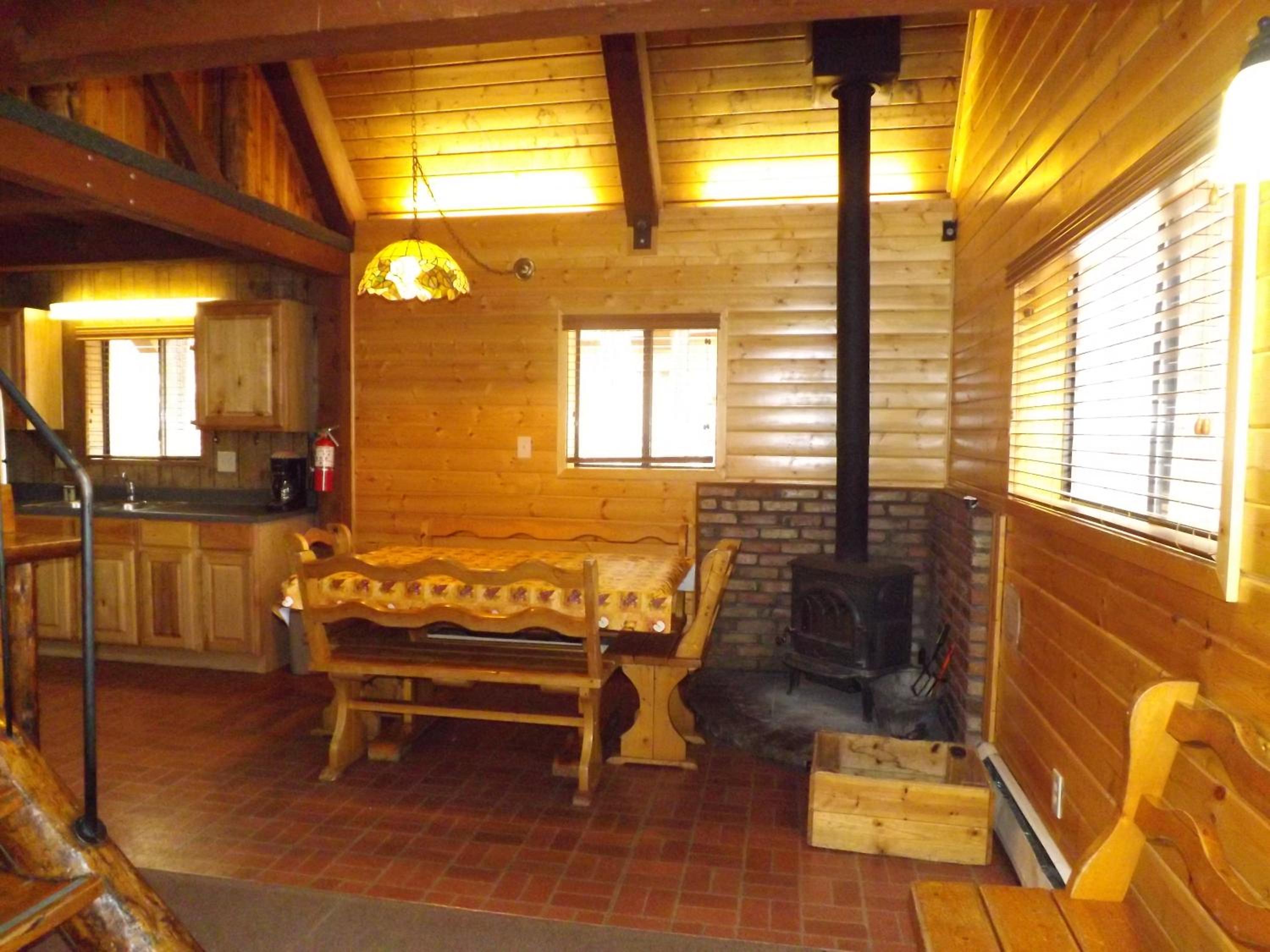 Arizona Mountain Inn & Cabins