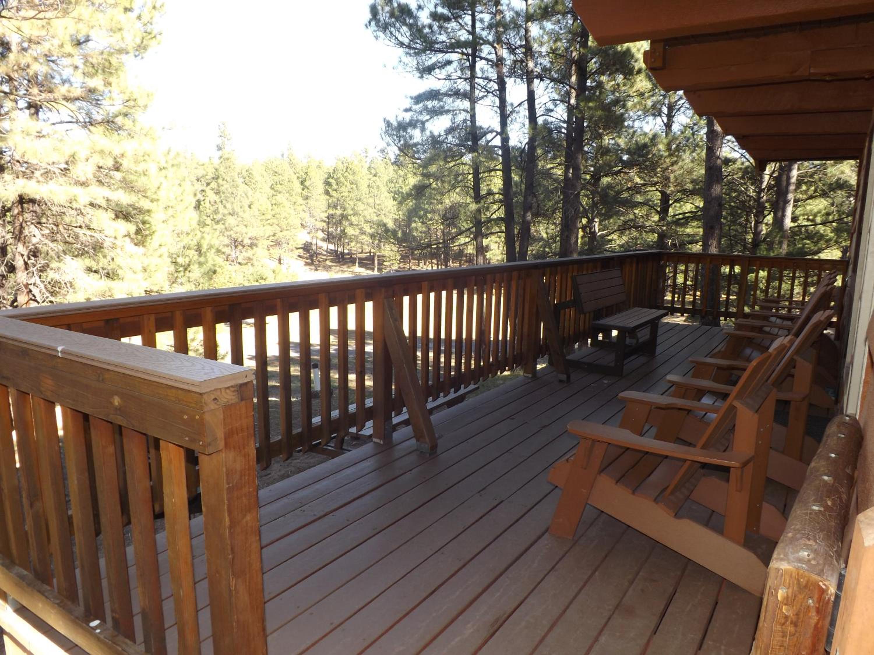 Arizona Mountain Inn & Cabins