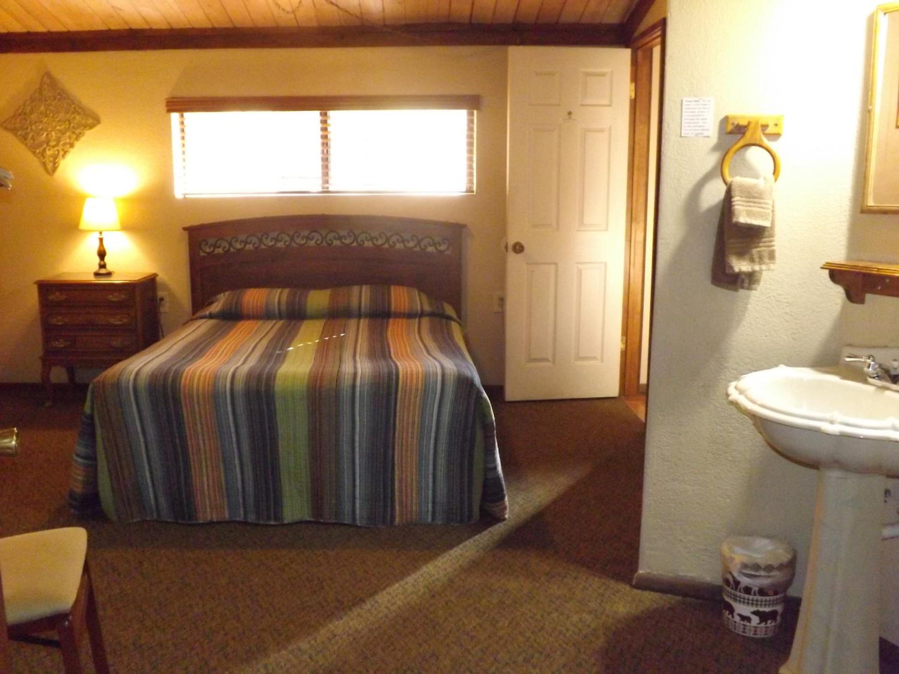 Arizona Mountain Inn & Cabins