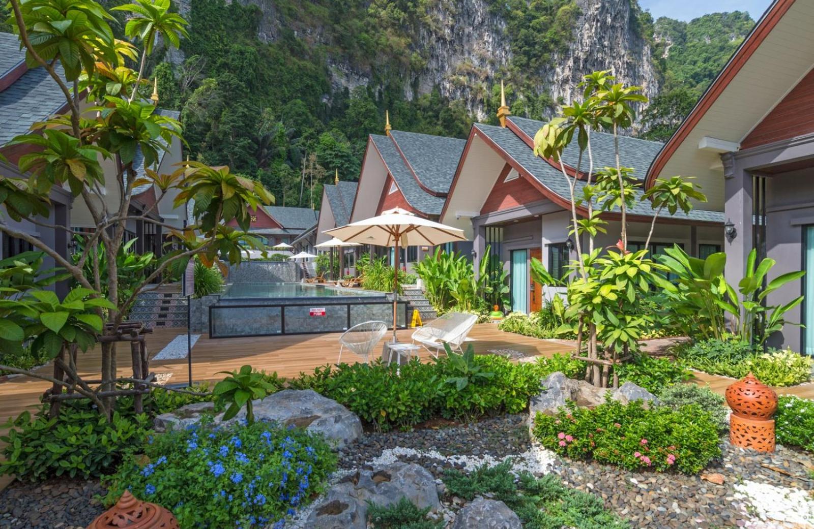 The Scene Cliff View Villas
