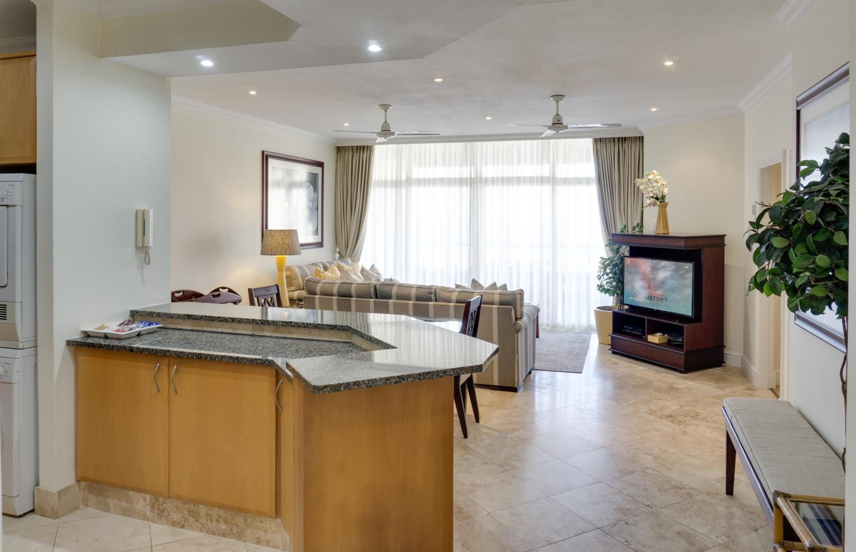 302 Oyster Schelles - by Stay in Umhlanga