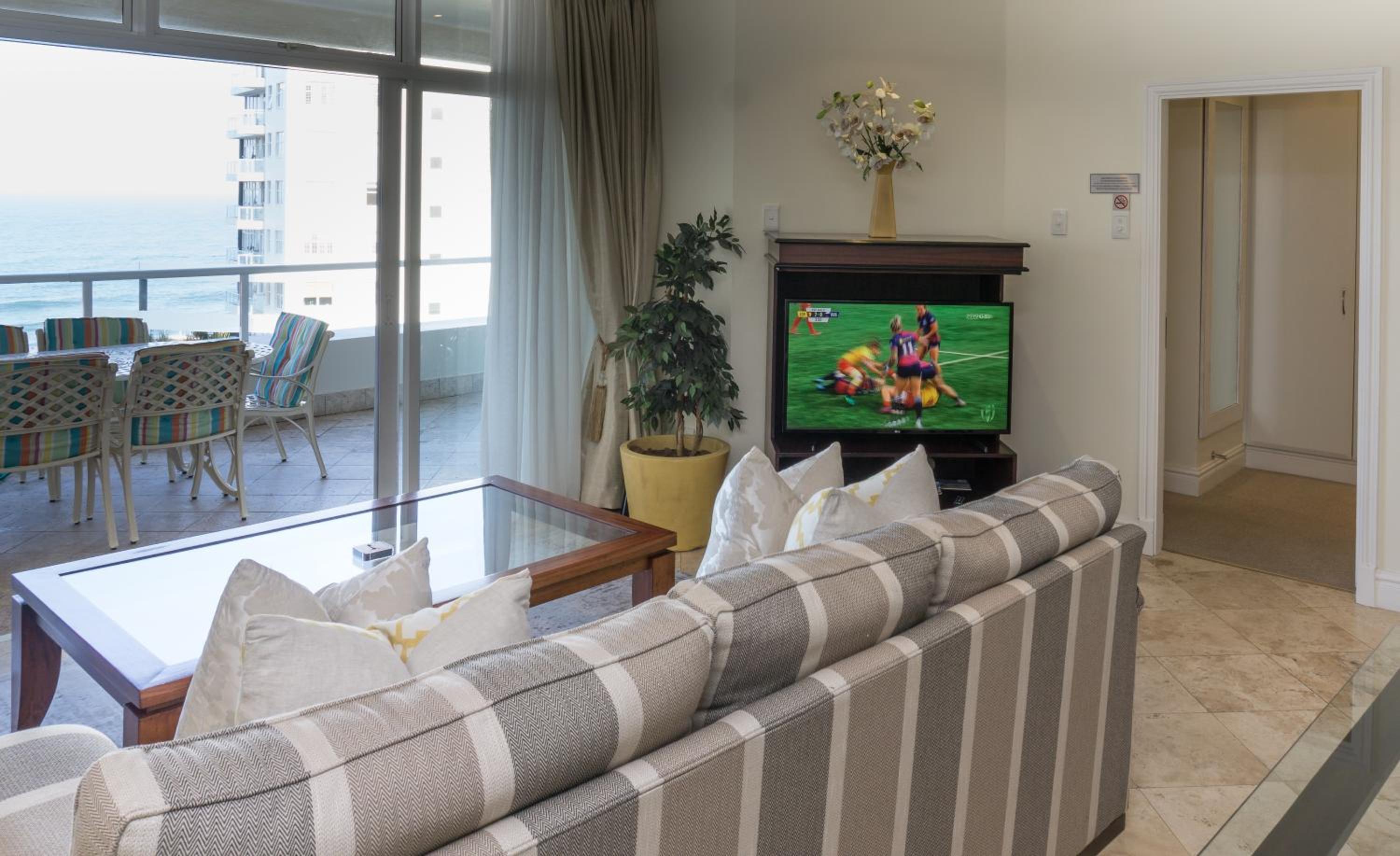 302 Oyster Schelles - by Stay in Umhlanga
