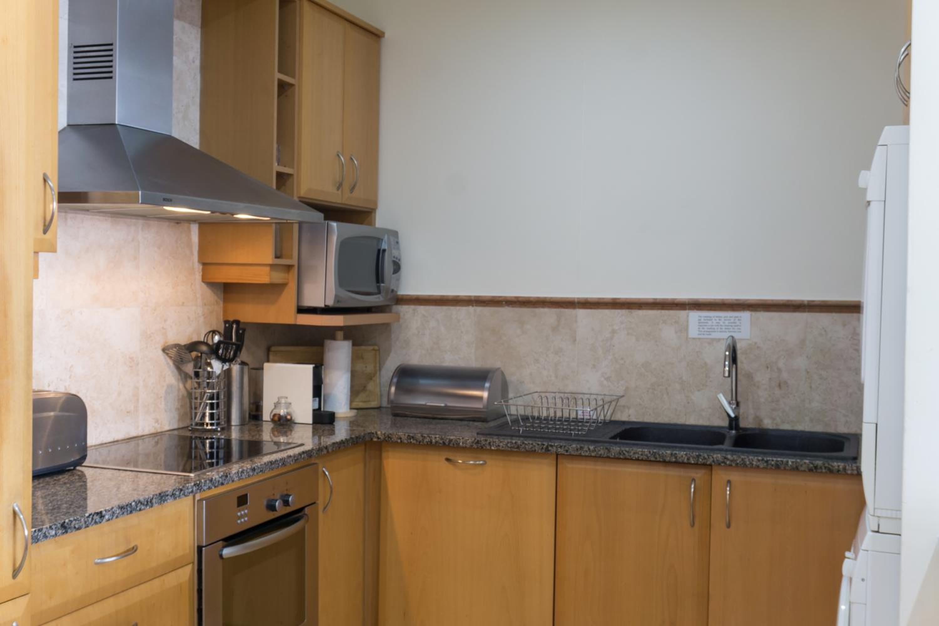 302 Oyster Schelles - by Stay in Umhlanga