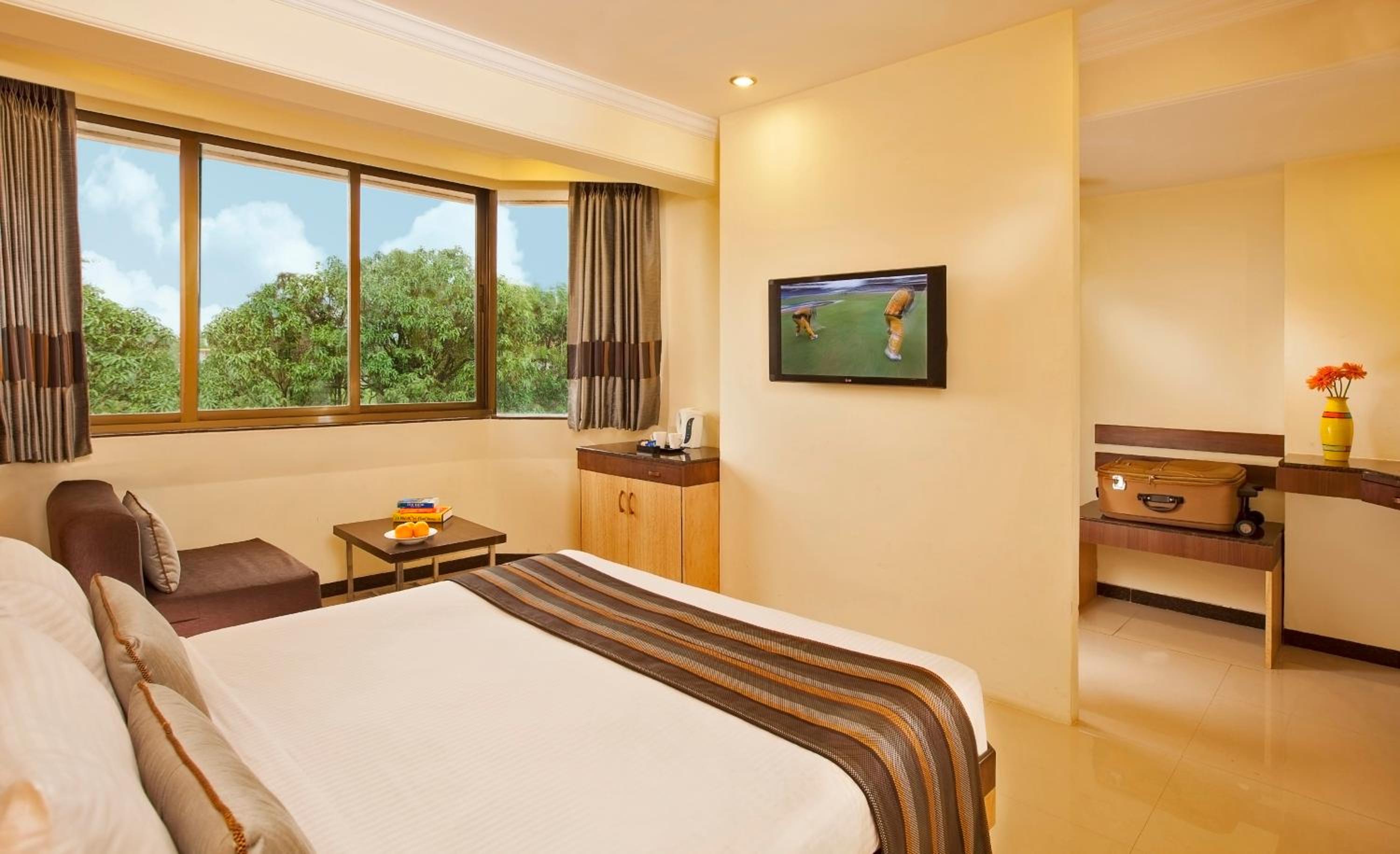 Sterling Lonavala