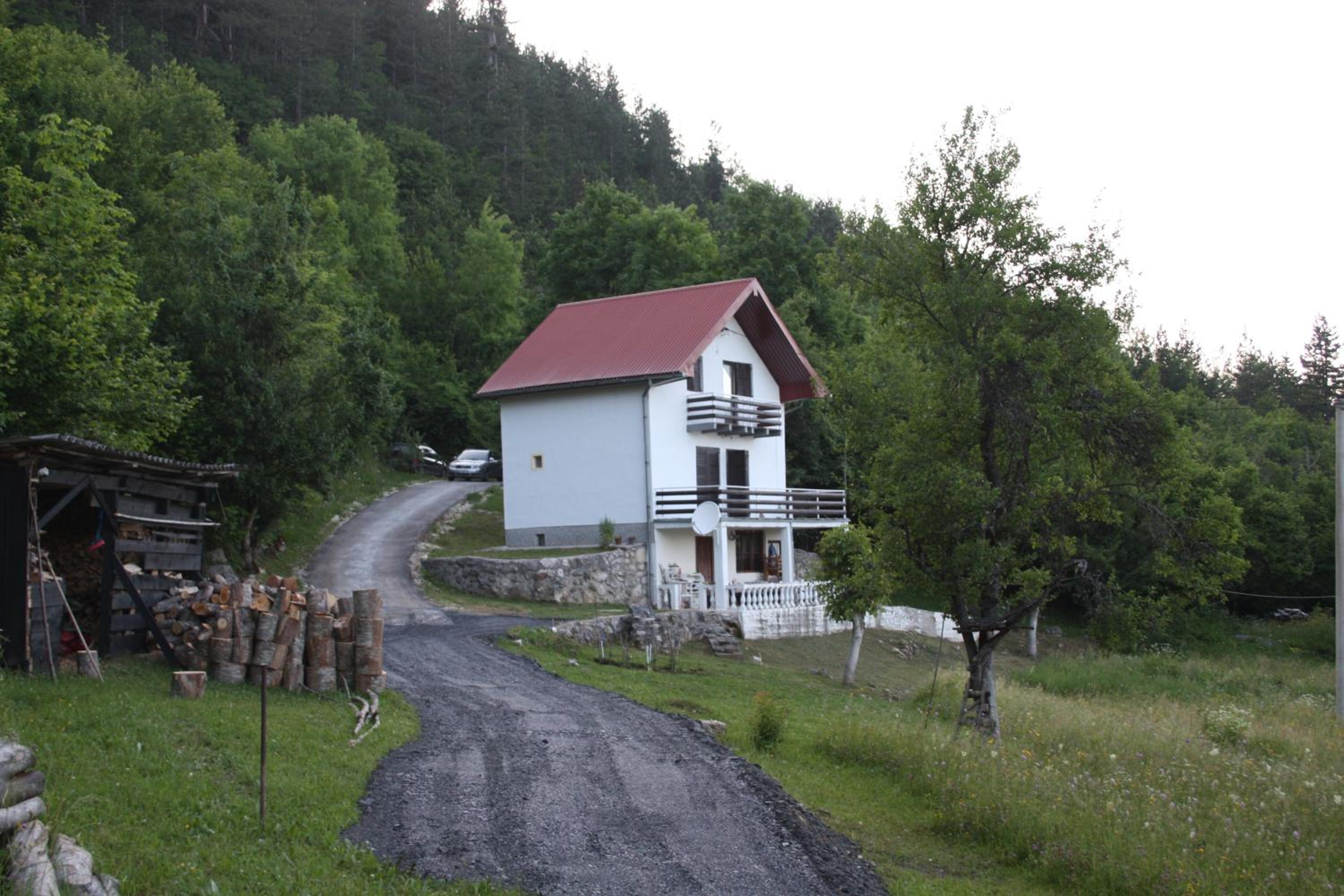 Photo 9