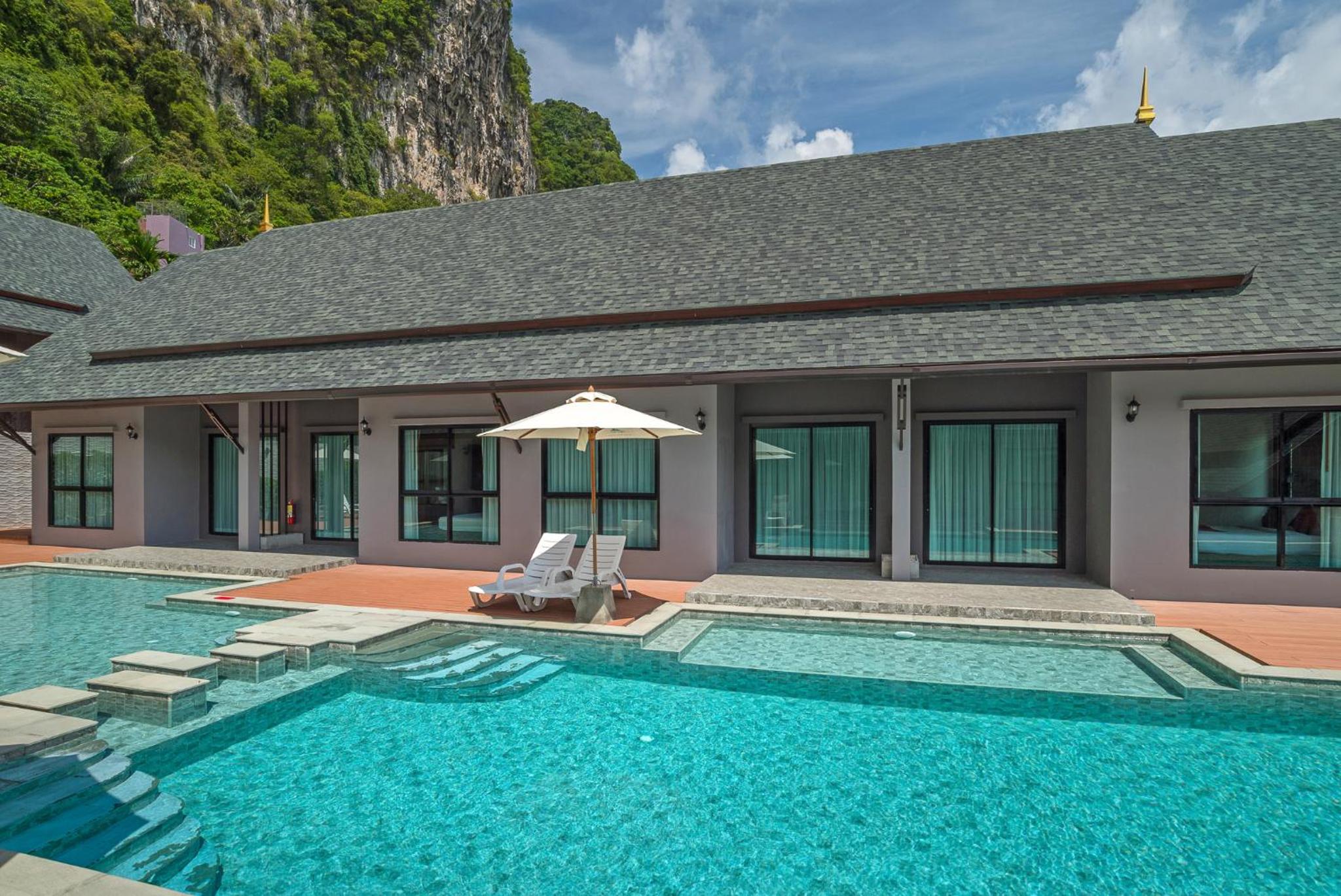 The Scene Cliff View Villas