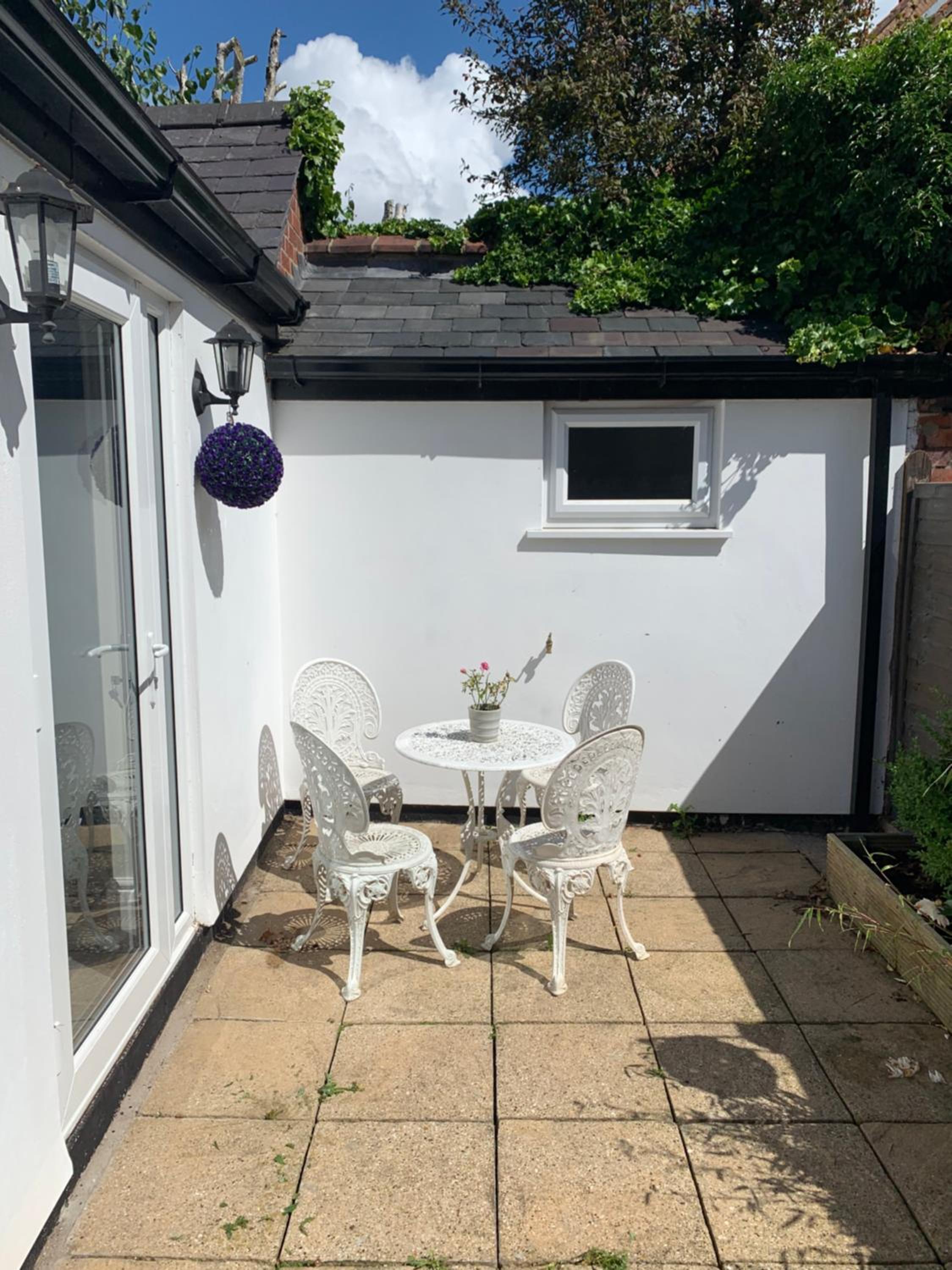 Cathedral Quarter House with free Secure Driveway Parking for 2 Cars, photo 15