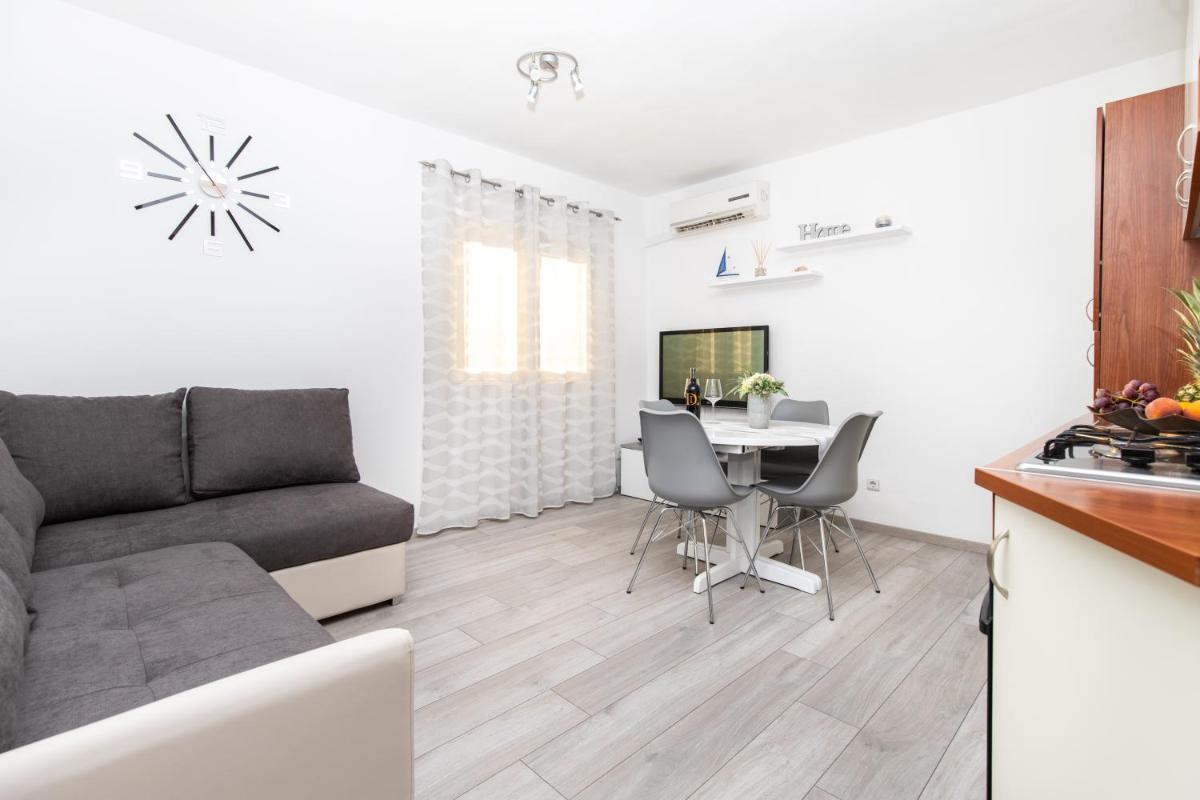 Apartman Topic view 4