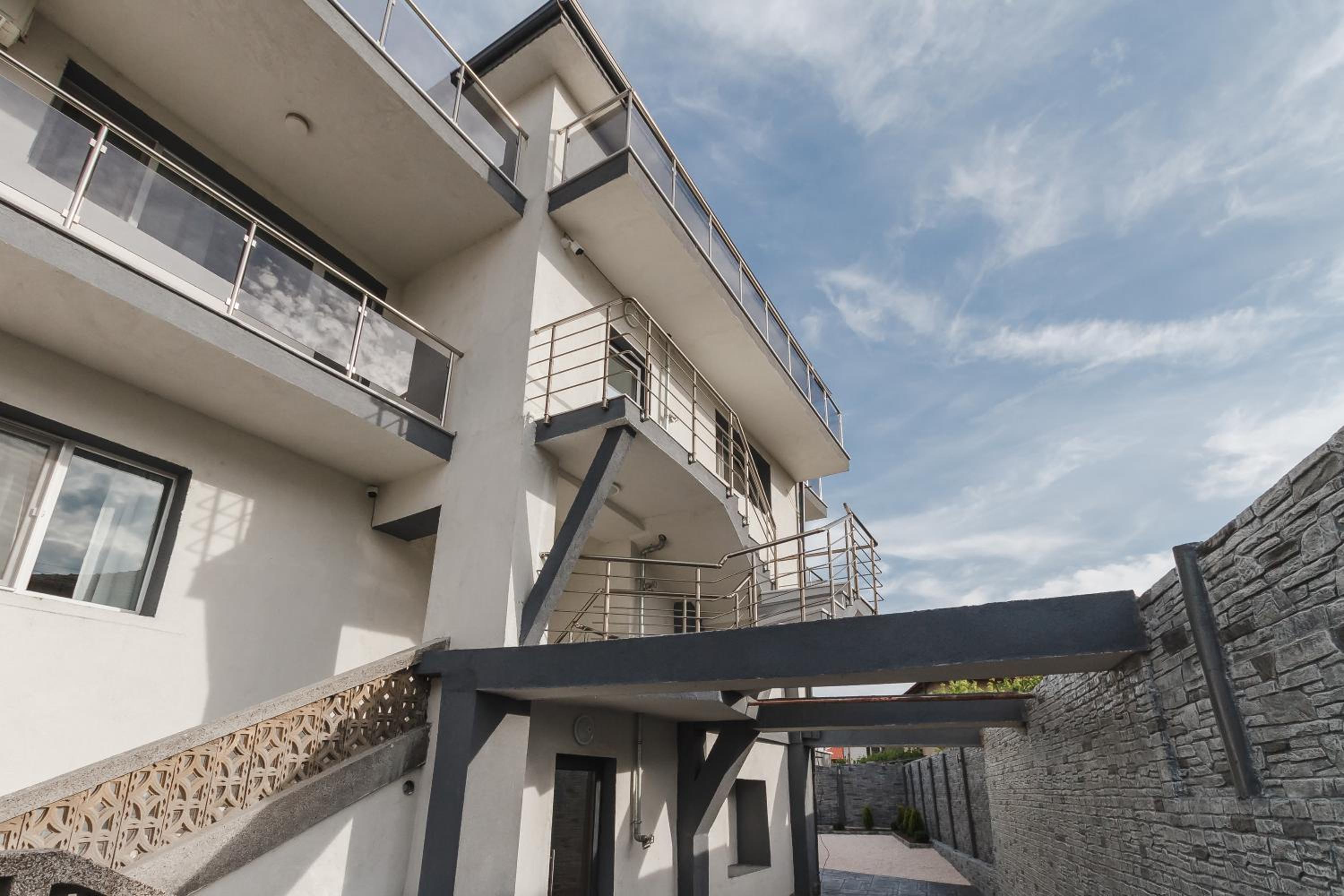 GRAMADA Guest House