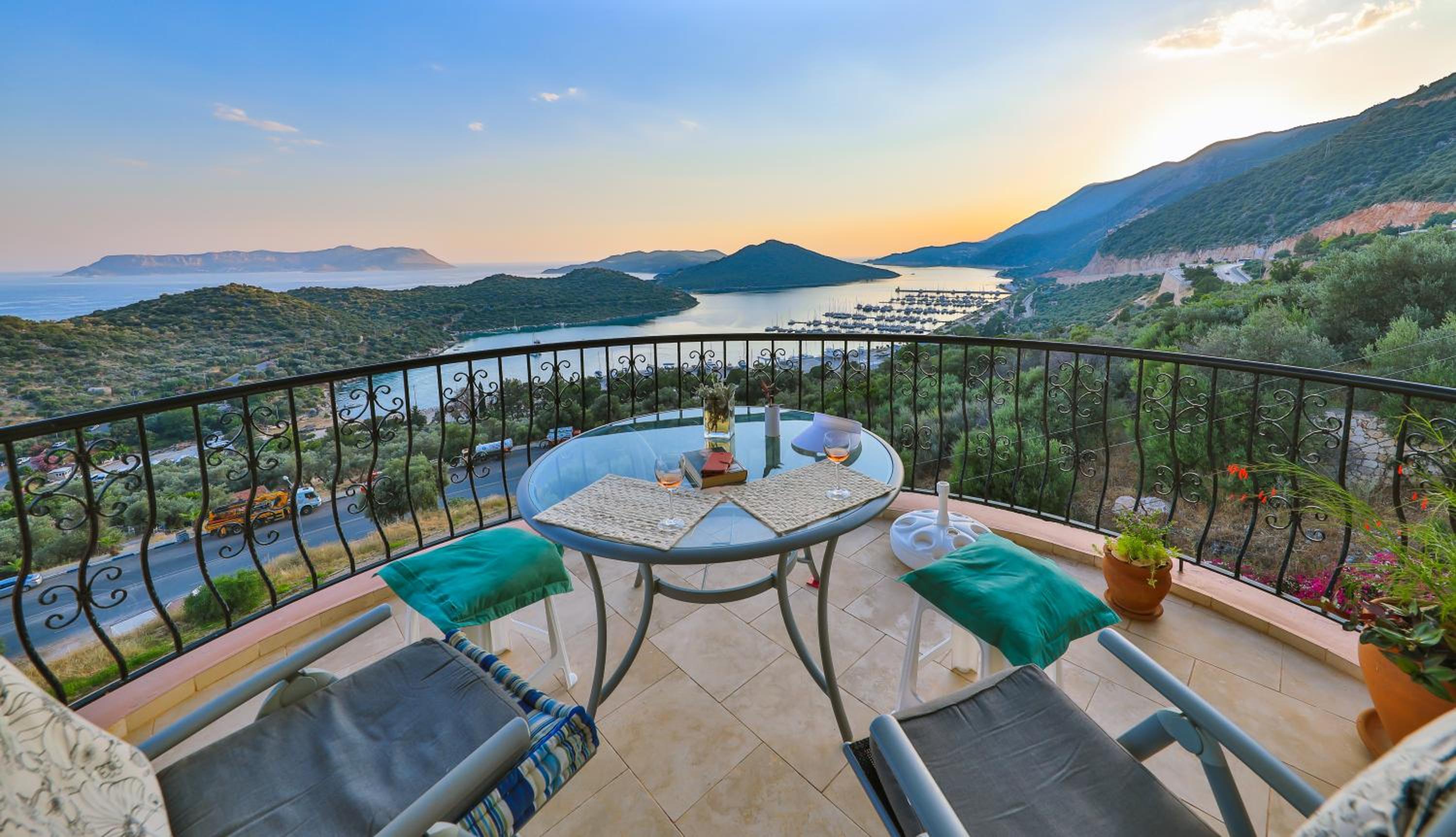 Nirvana Apartments - Image 10