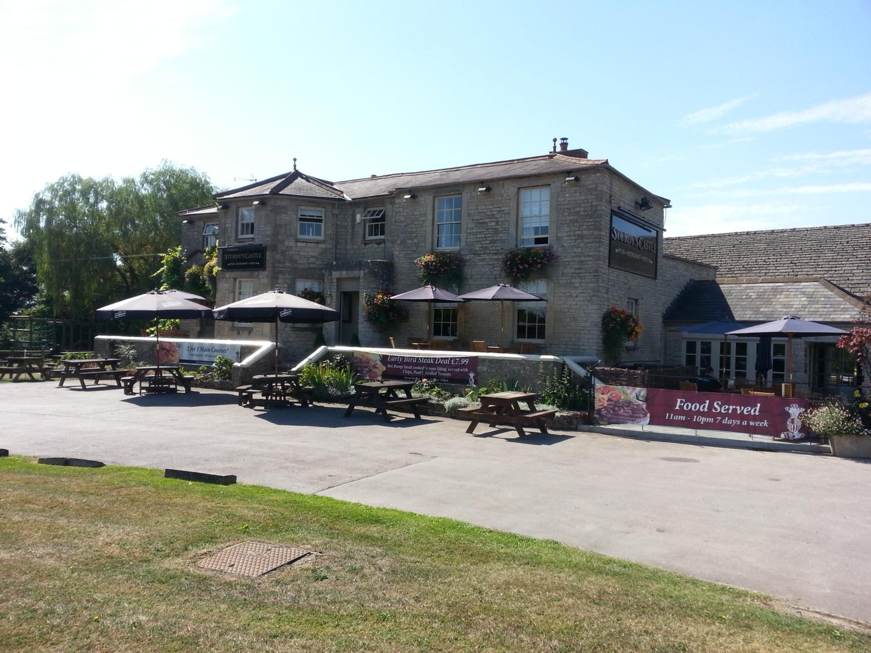 Sturdy`s Castle - Historic Coaching Inn near Blenheim Palace, Oxfordshire - Image 3