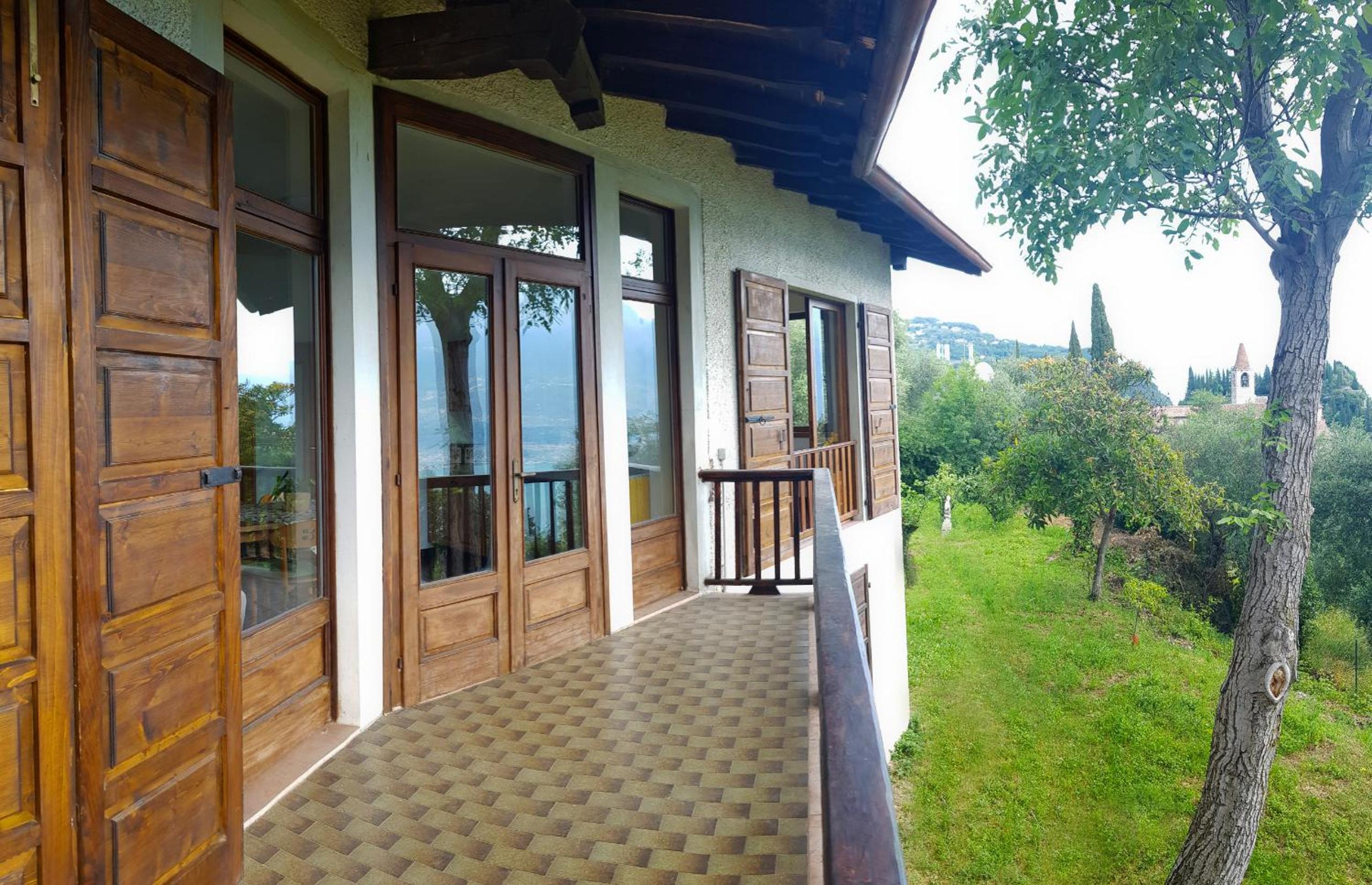 Villa Paradiso Pieve by Gardadomusmea view 3