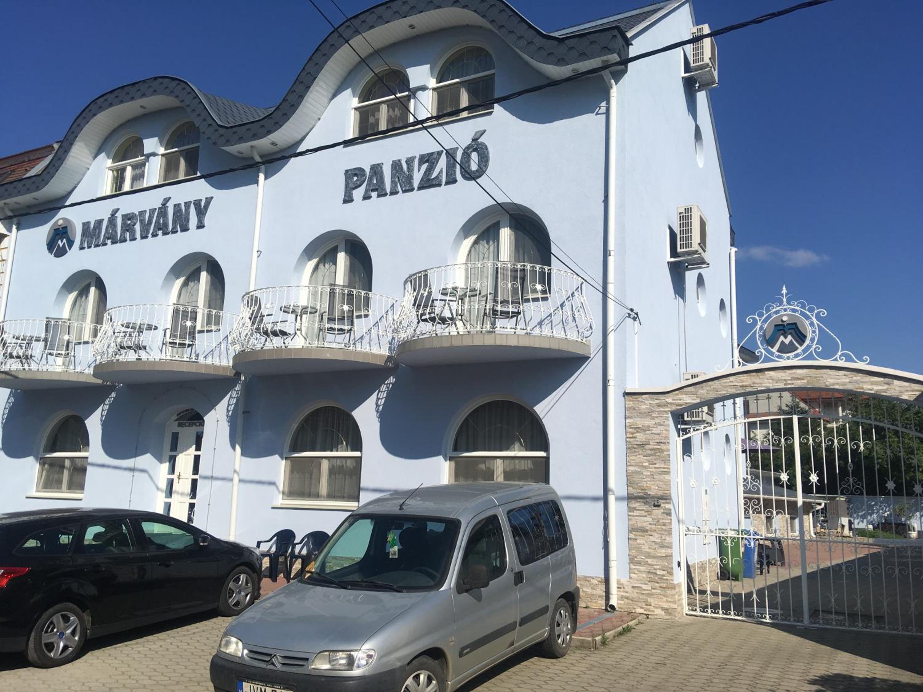 Márvány Panzió