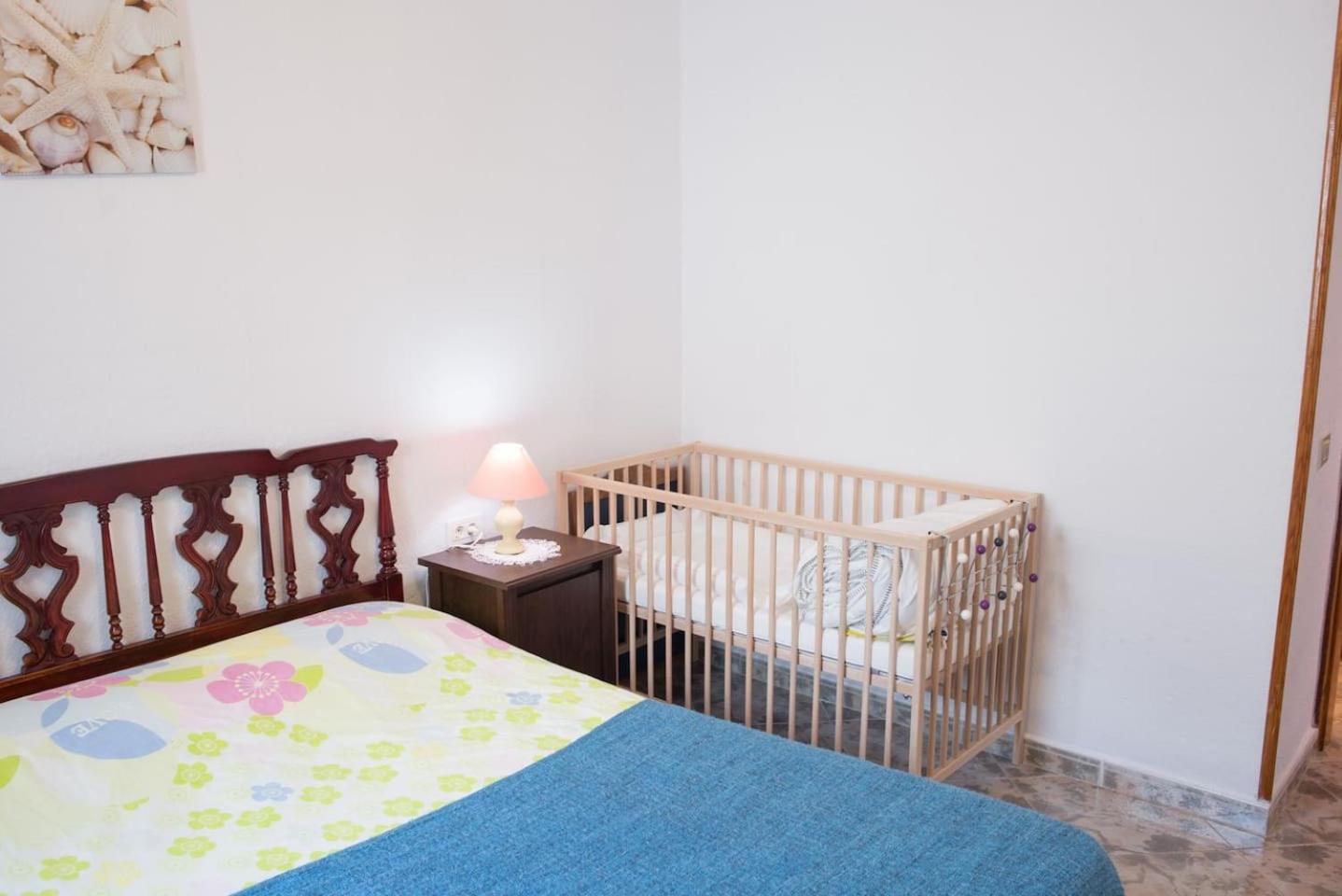 Europa 1 dormitorio view 4