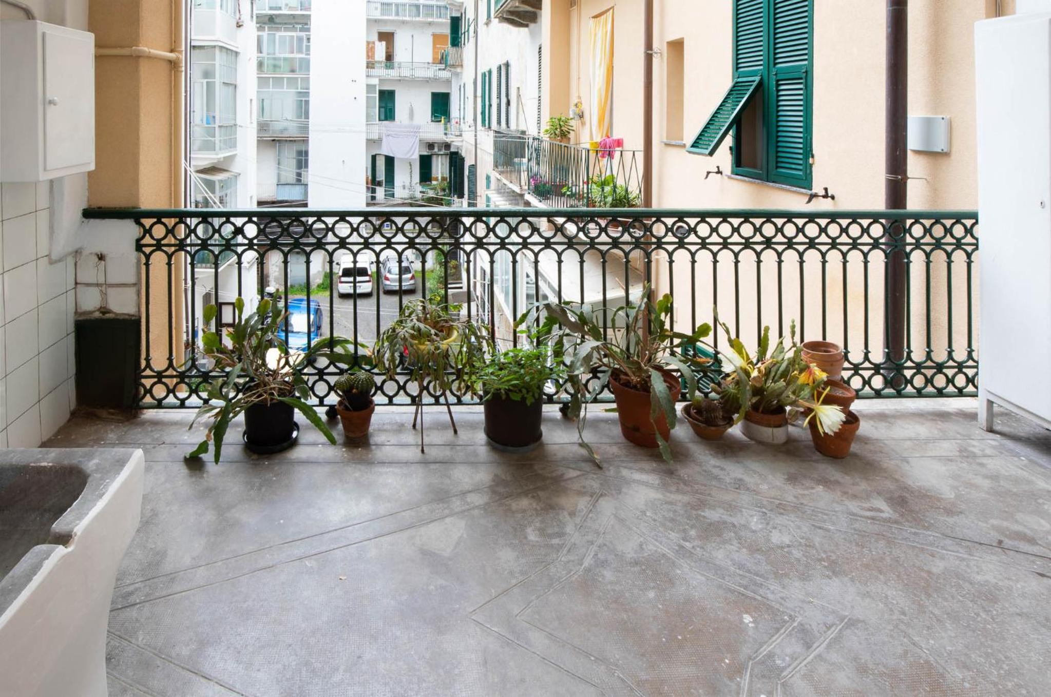 Rivierarent Corso Mazzini view 2