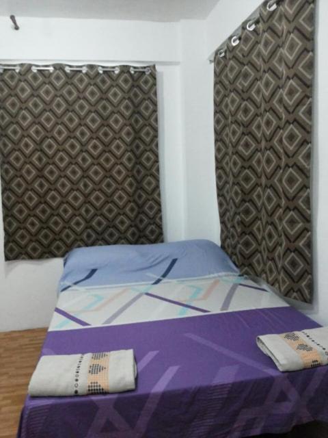Budget Studio Unit in Makati