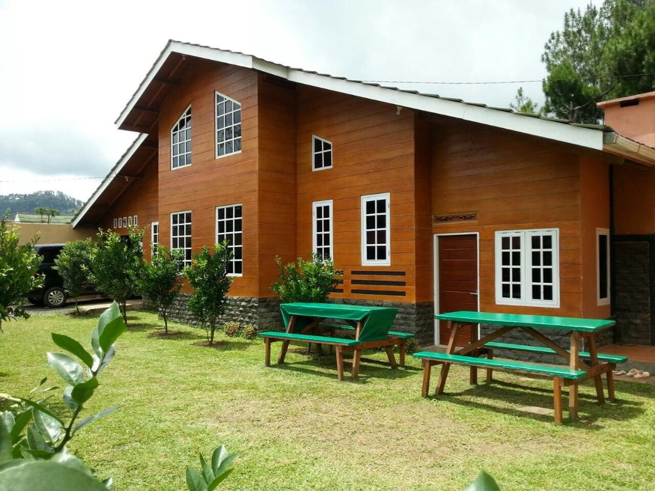 Villa Fresh Line