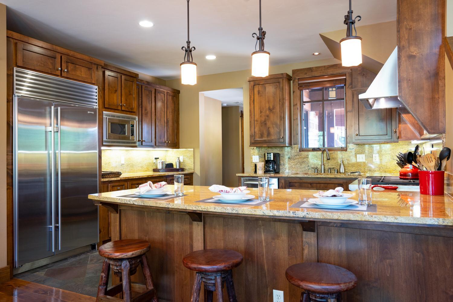 Luxury Old Greenwood 3BD Villa - Villa 12. Comes w/ Free Grocery Delivery! view 3