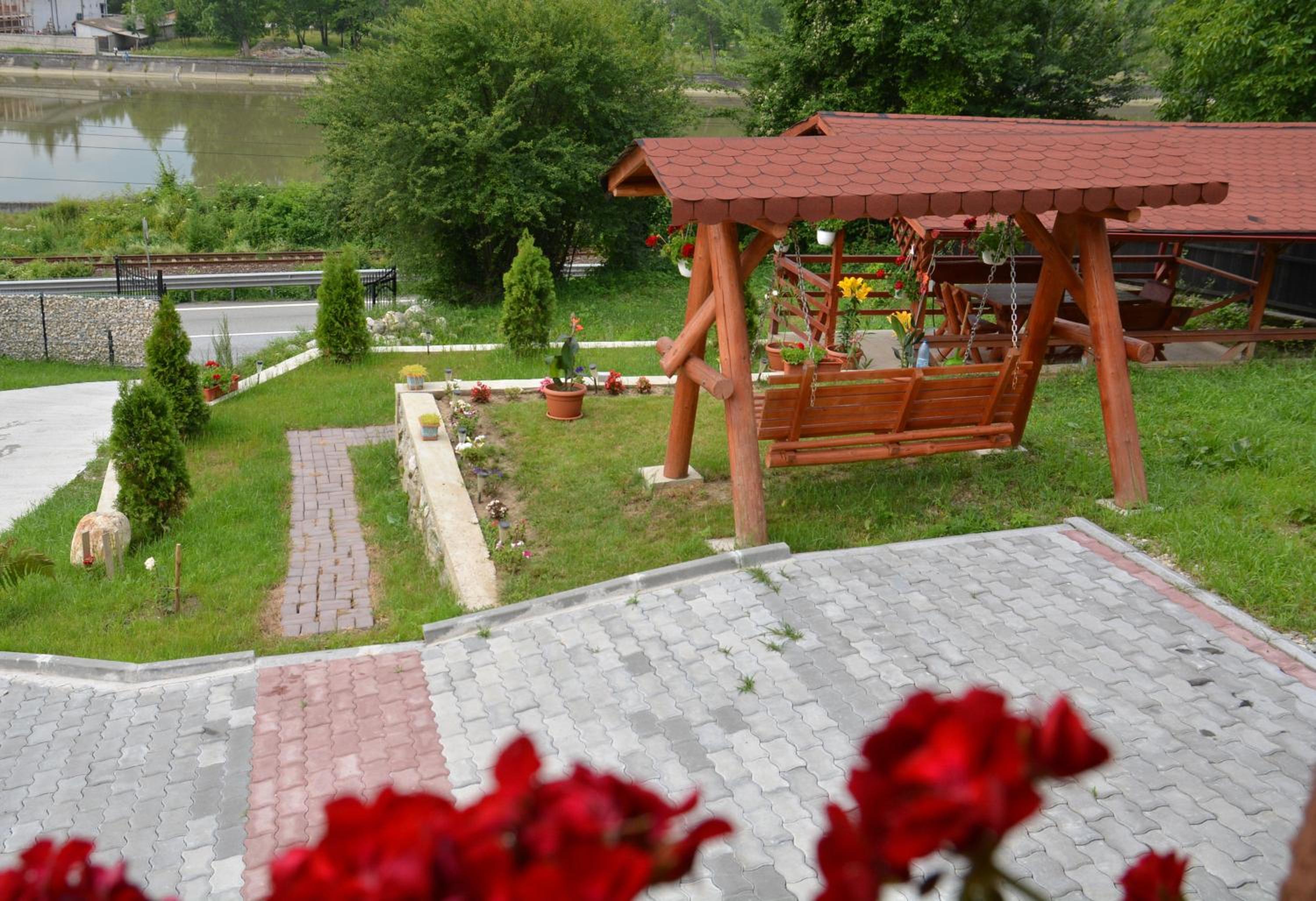 Photo 38