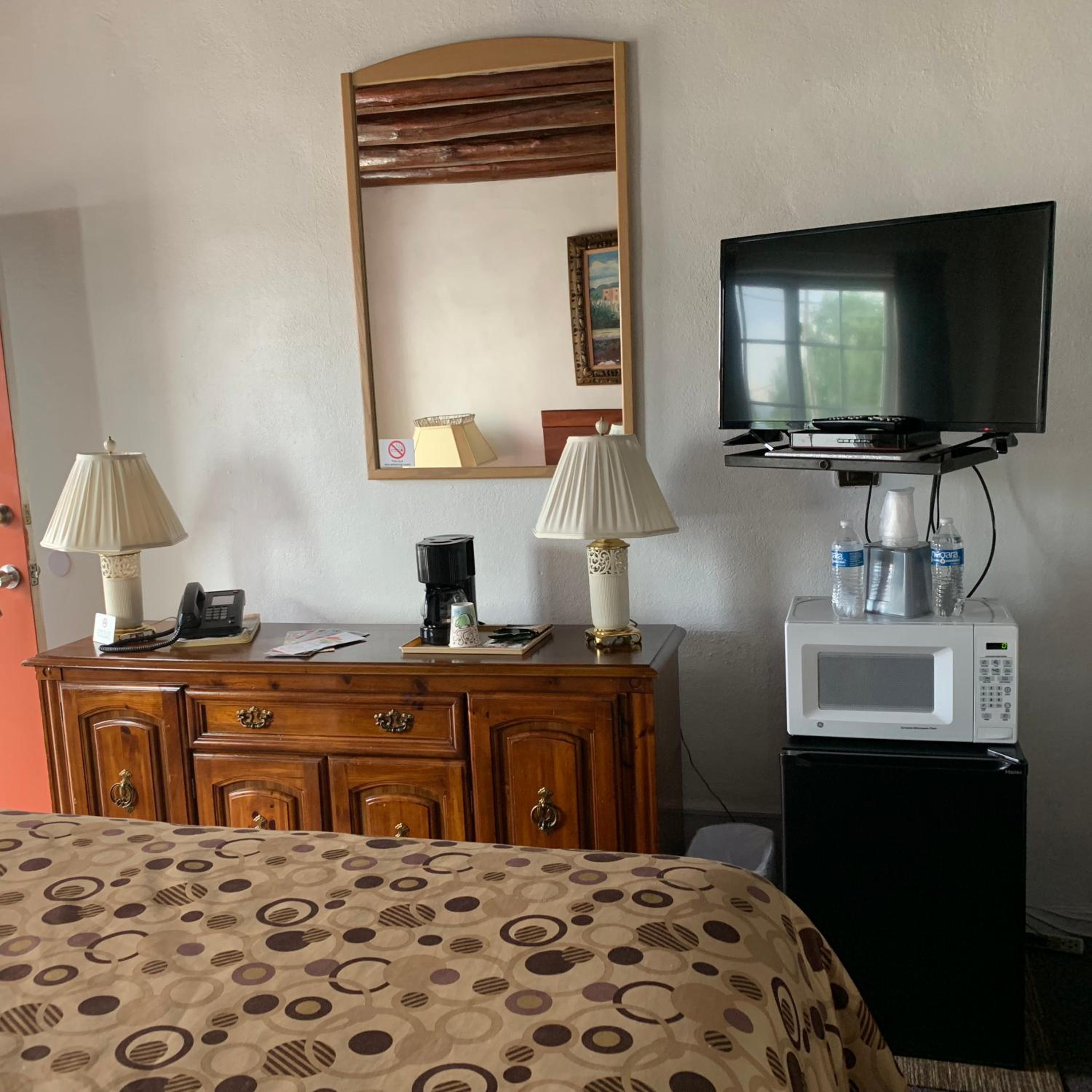 Cottonwood Court Motel