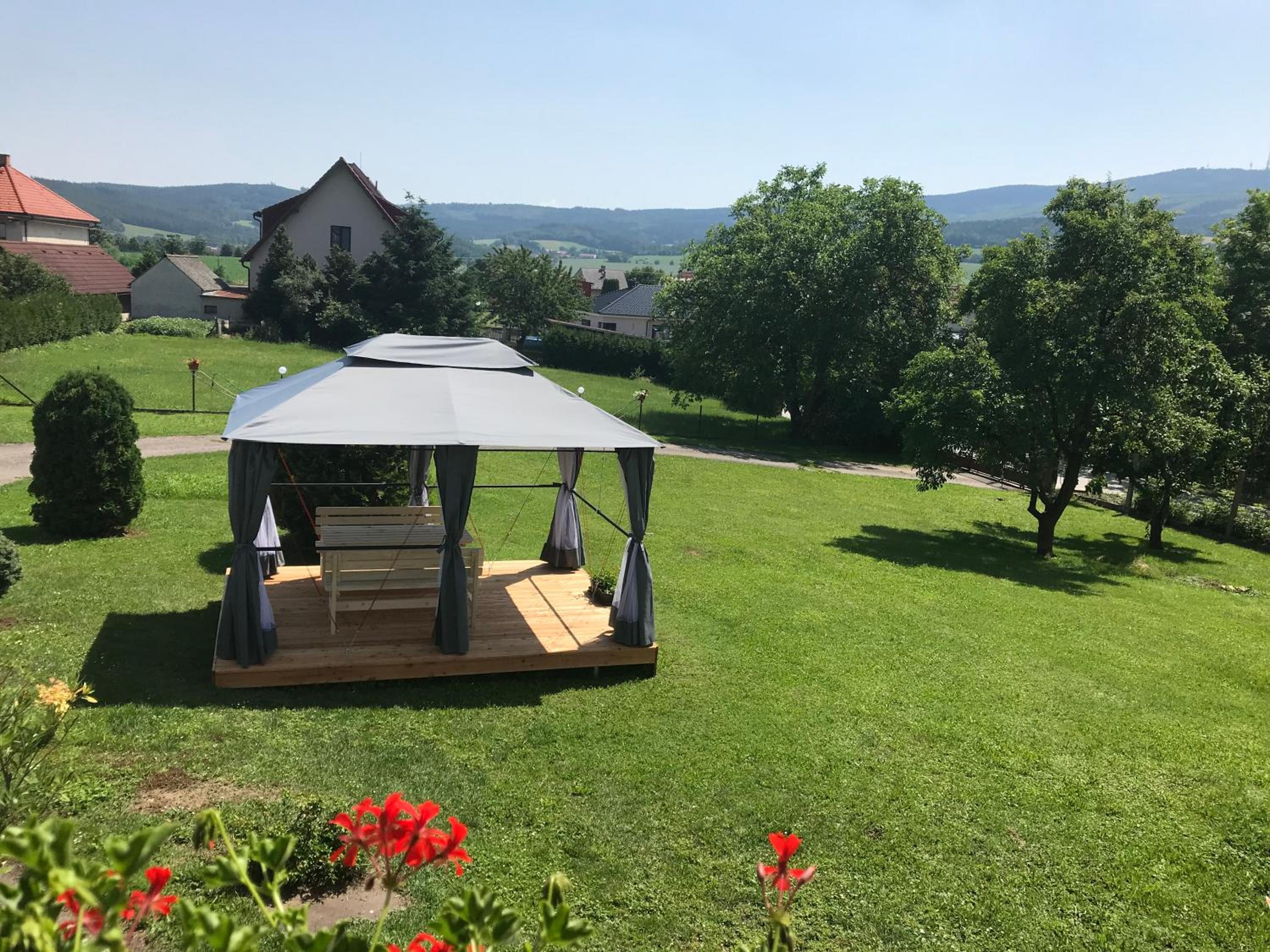 Rozboudovec