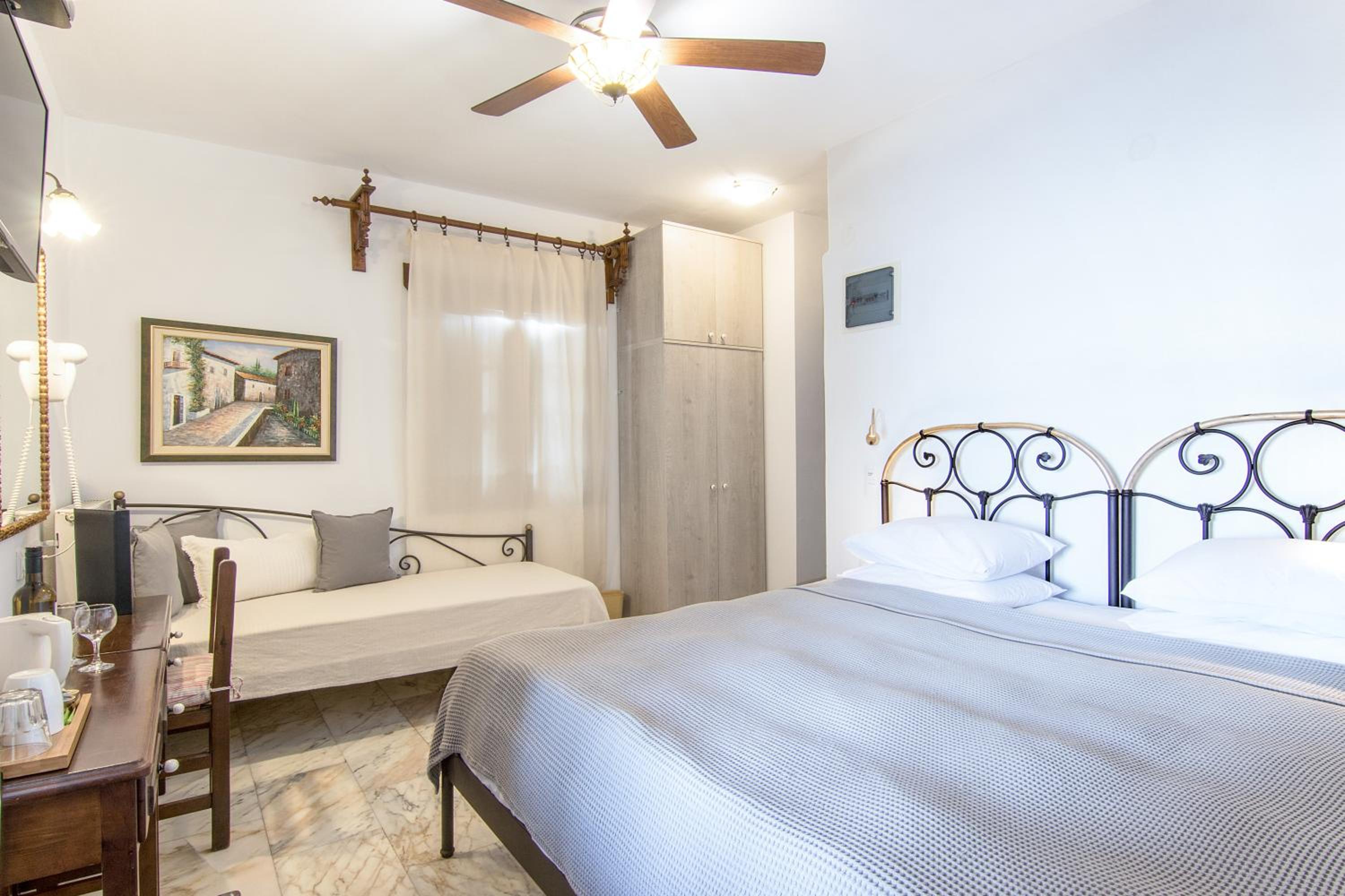 ClubOrsa Chrysoula's Guest House photo 4