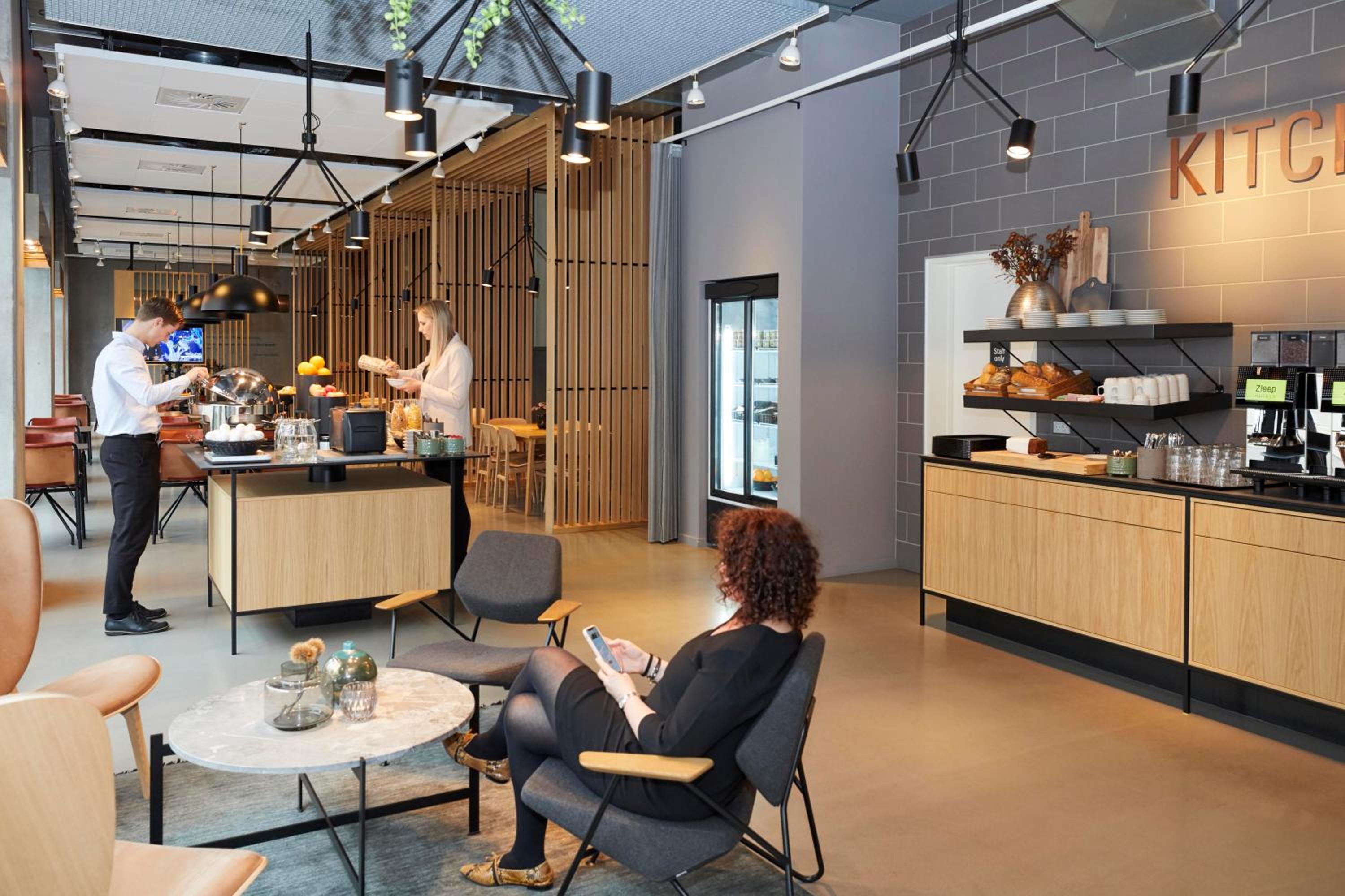 Aalborg Vacations - Zleep Hotel Aalborg - Property Image 4