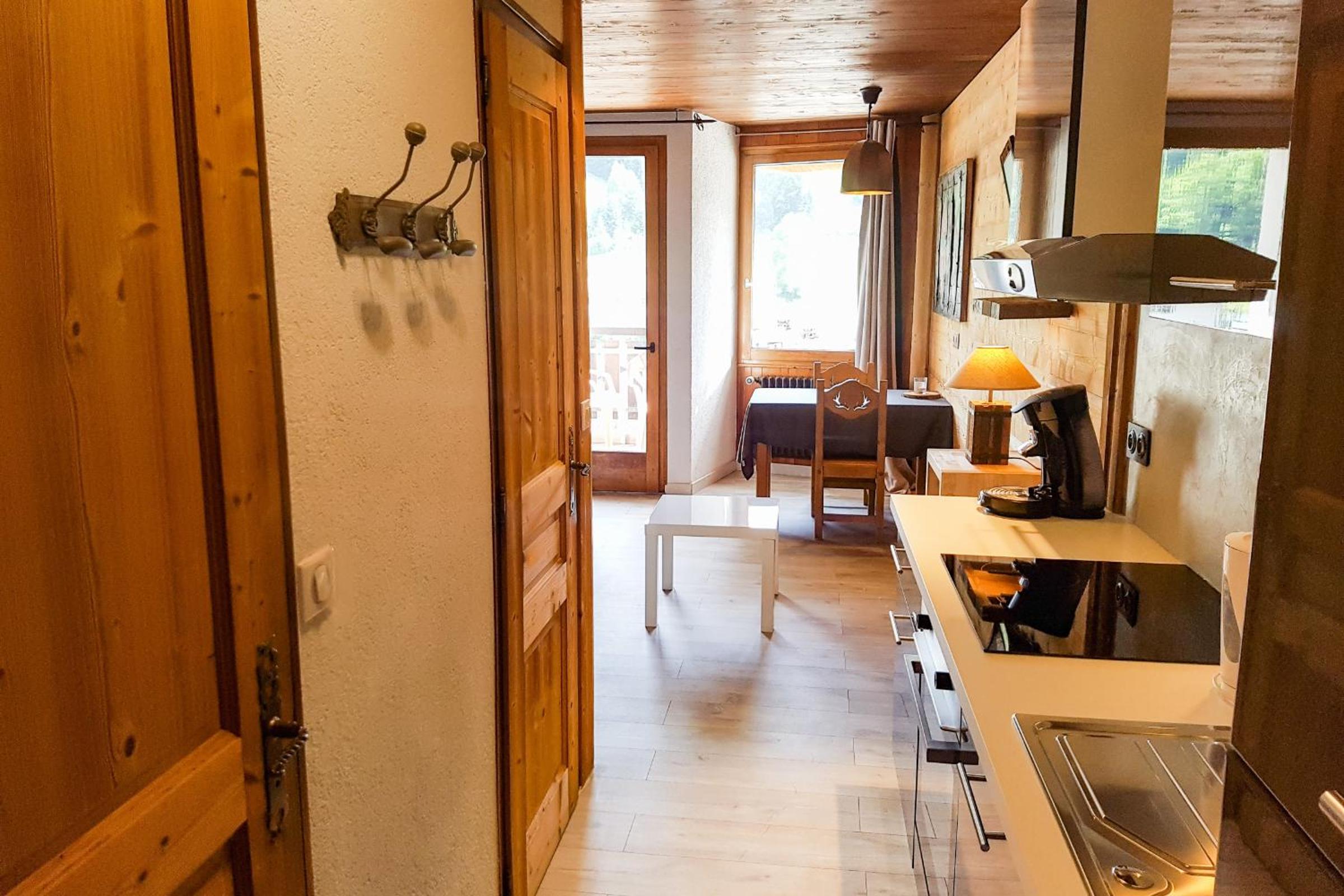 La Clusaz Vacations - Studio Panorama - Vue montagne et village, Centre la Clusaz - AravisTour - Property Image 6