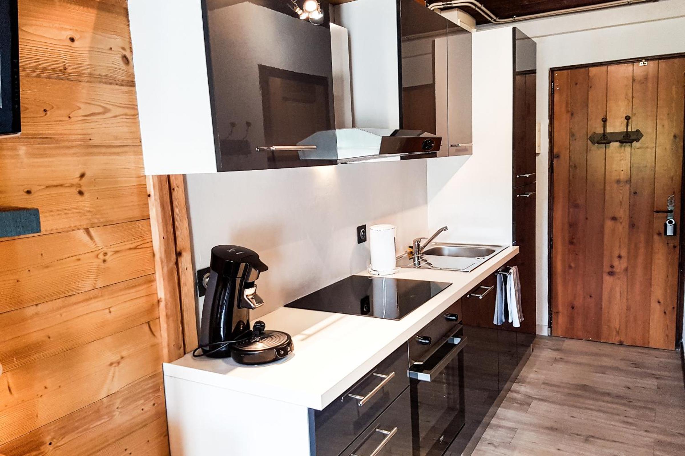 La Clusaz Vacations - Studio Panorama - Vue montagne et village, Centre la Clusaz - AravisTour - Property Image 5