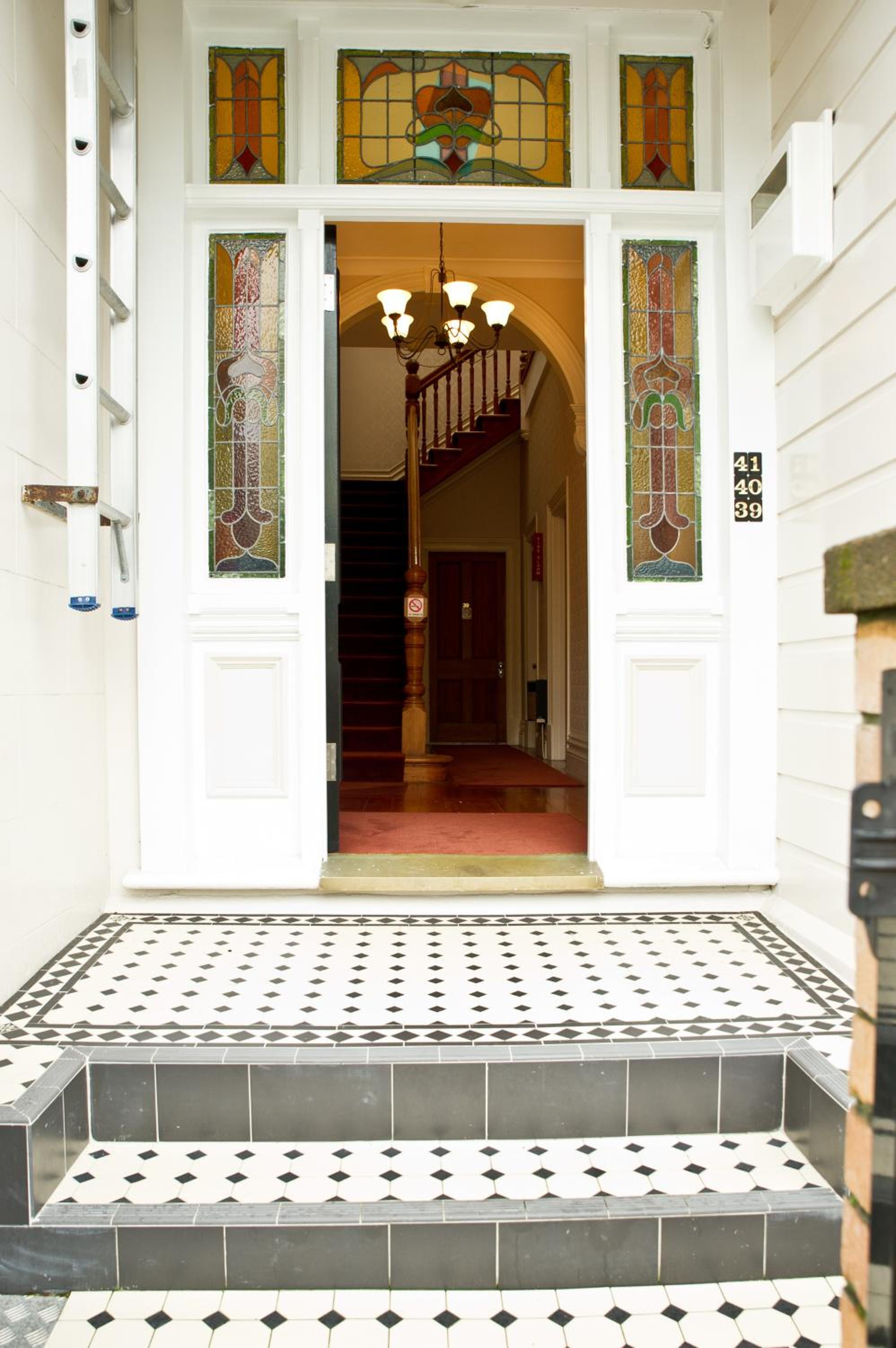 Apollo Lodge - Free Parking