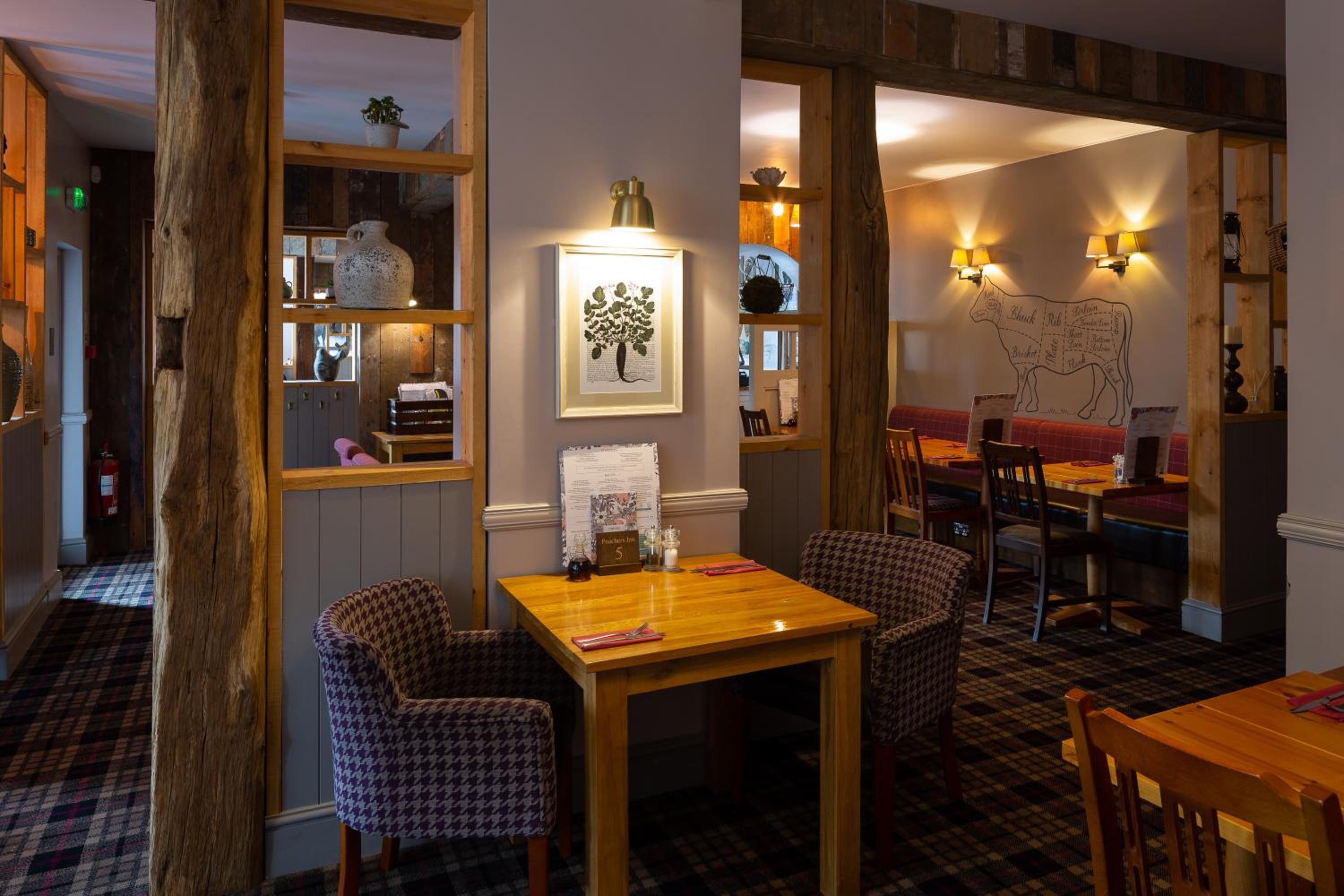 Hook Vacations - The Poacher Inn - Property Image 2