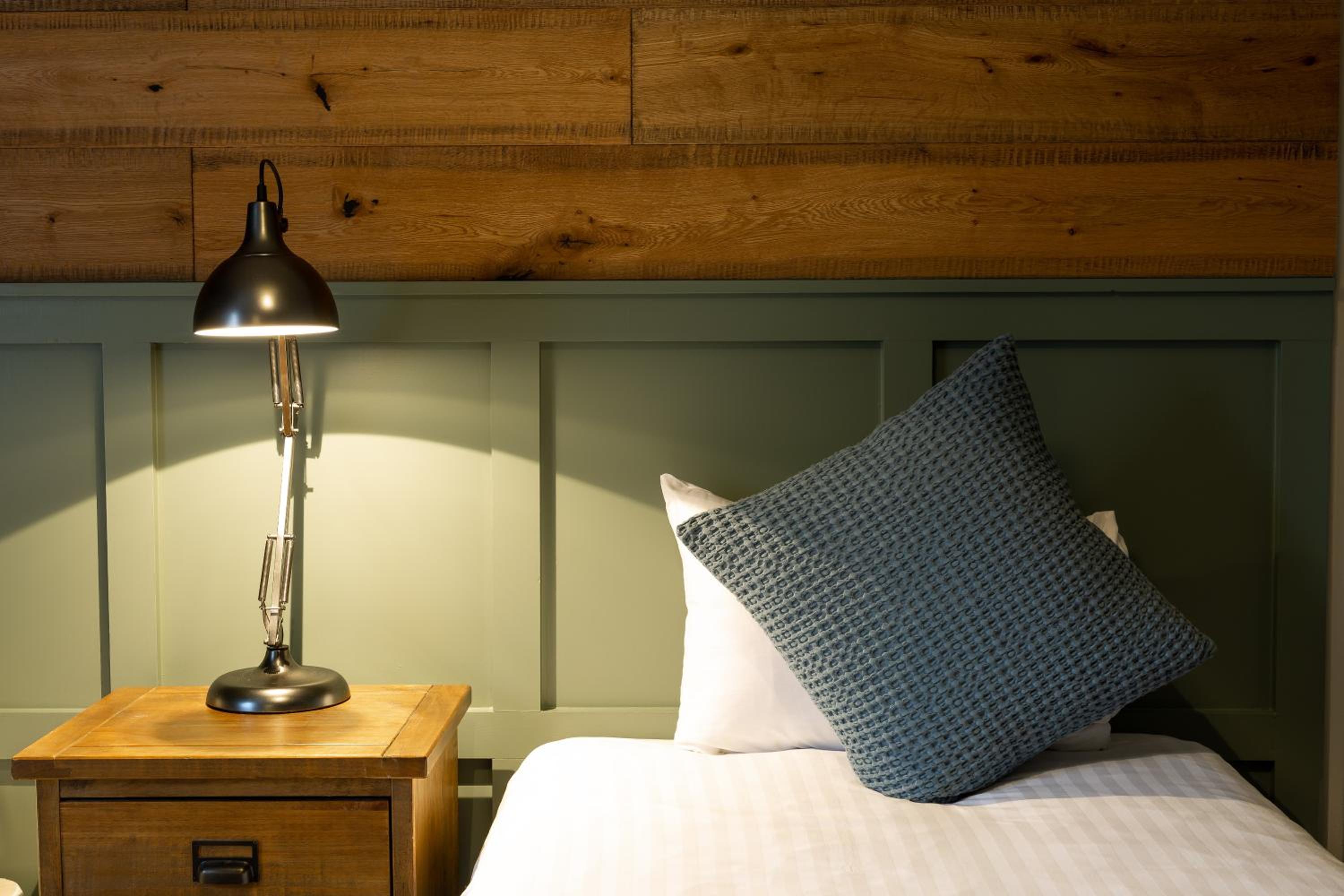 Hook Vacations - The Poacher Inn - Property Image 6