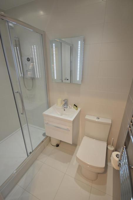 3B Soho Studios 3rd floor by Indigo Flats photo 2
