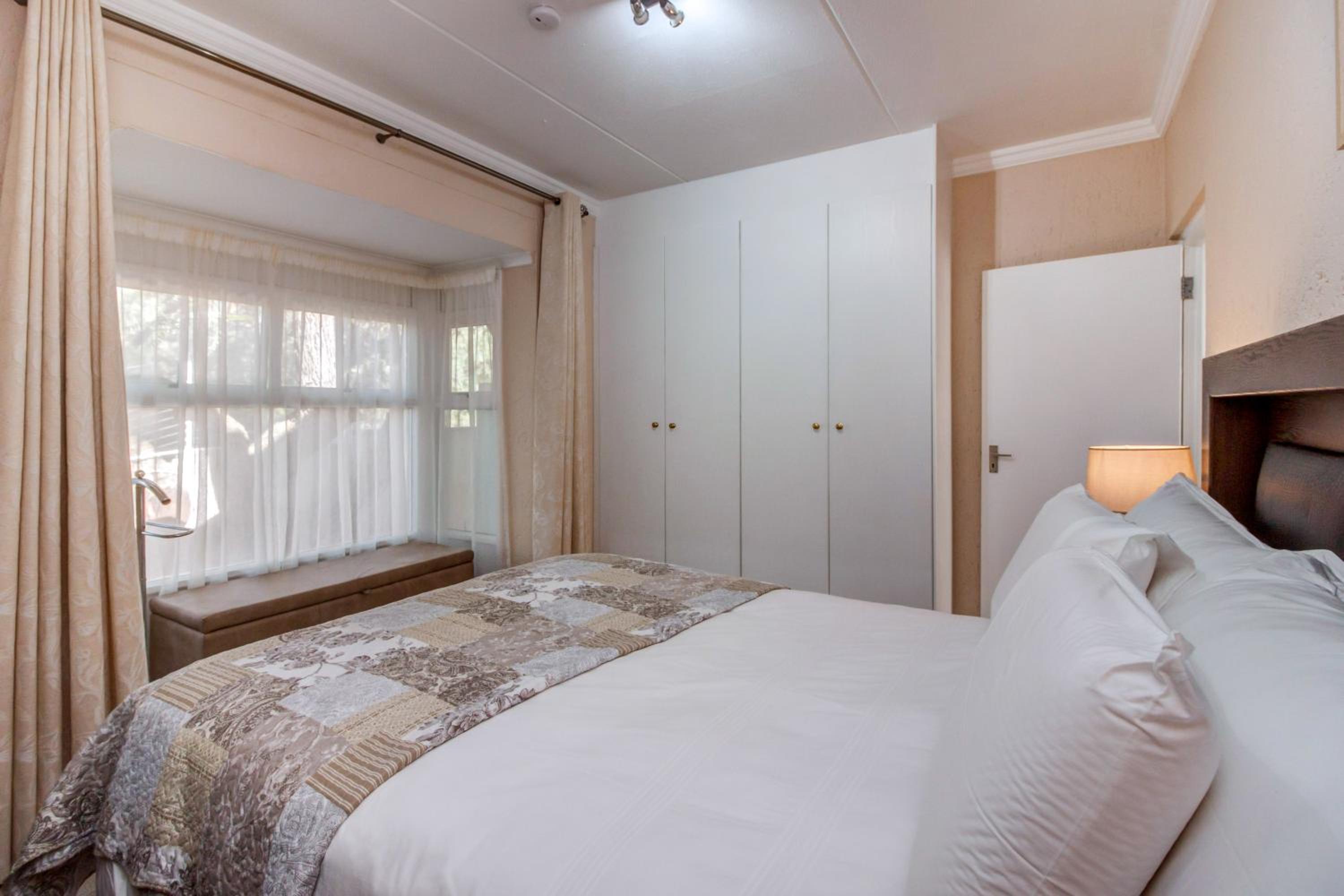 Upmarket Sandton apartment