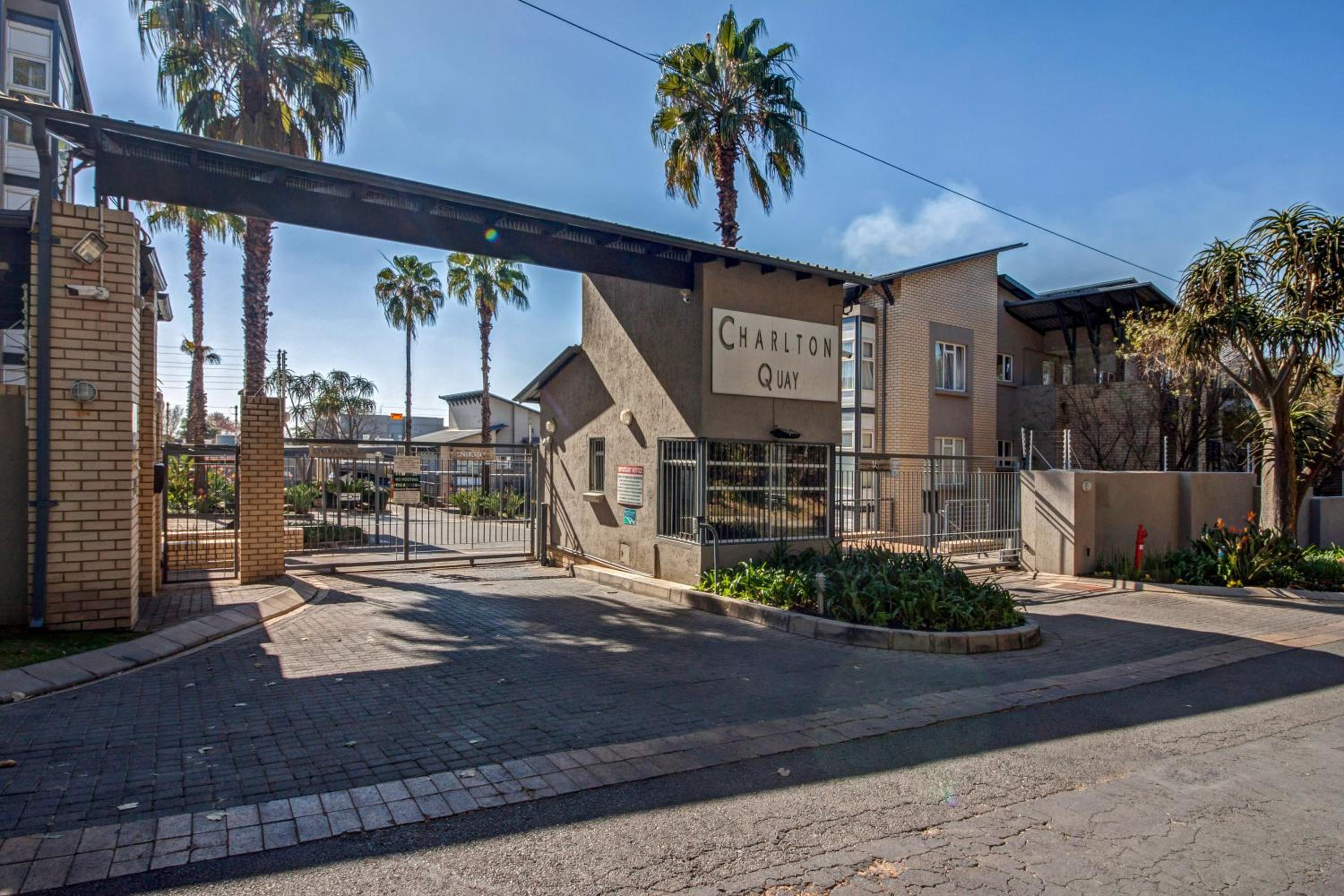 Upmarket Sandton apartment